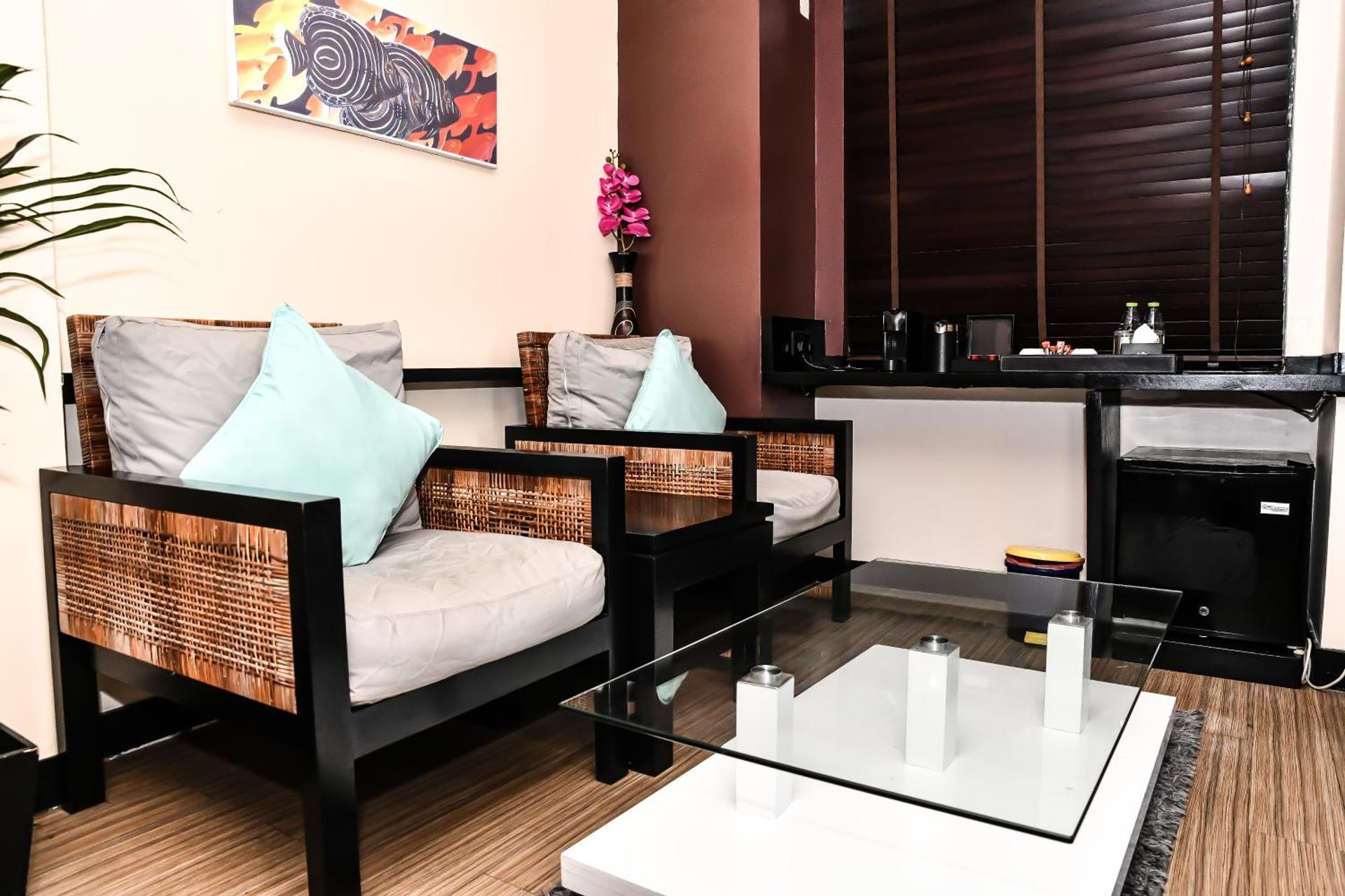 The Beehive - Photo 58