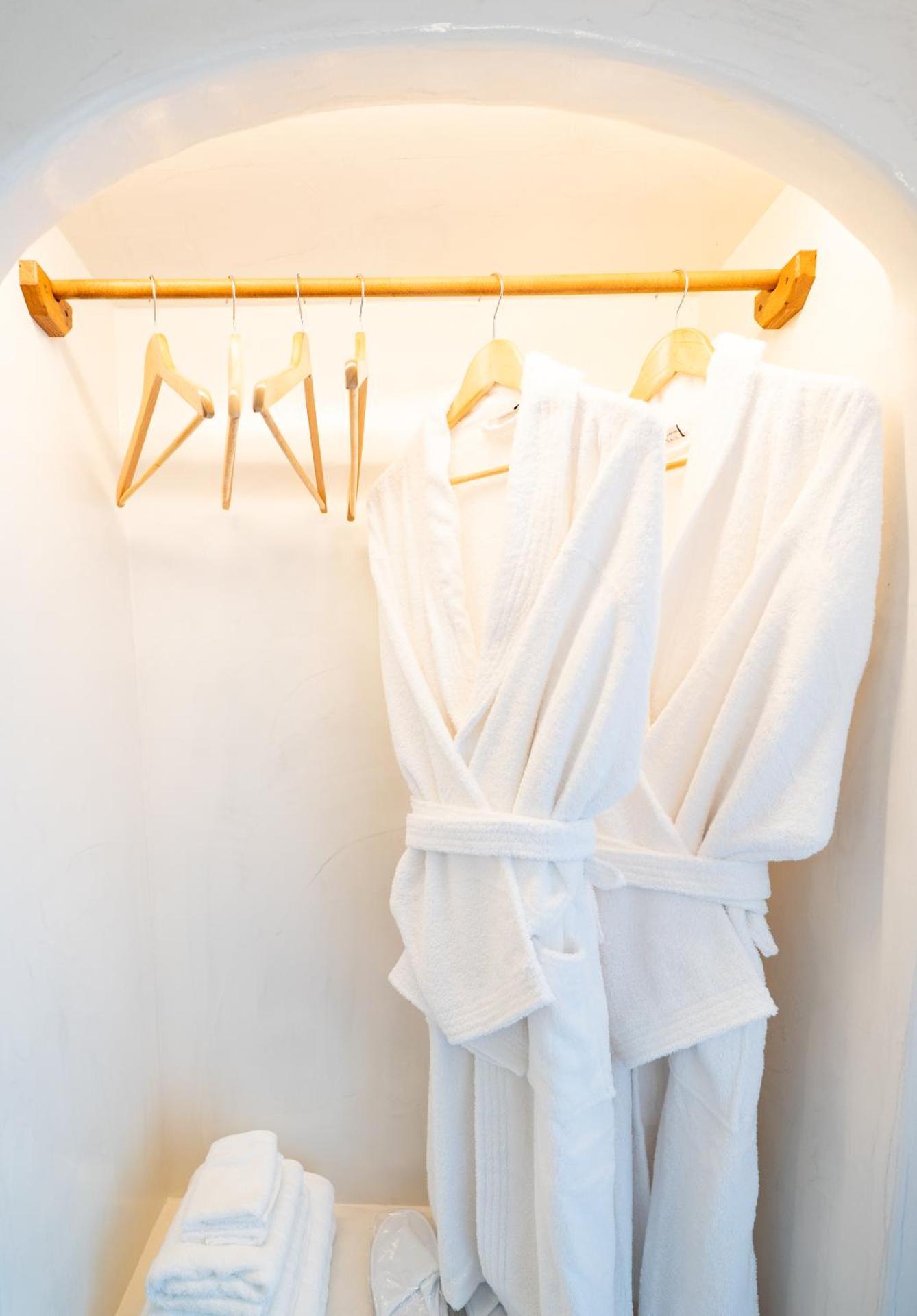 Amerikanos Villas - Photo 43