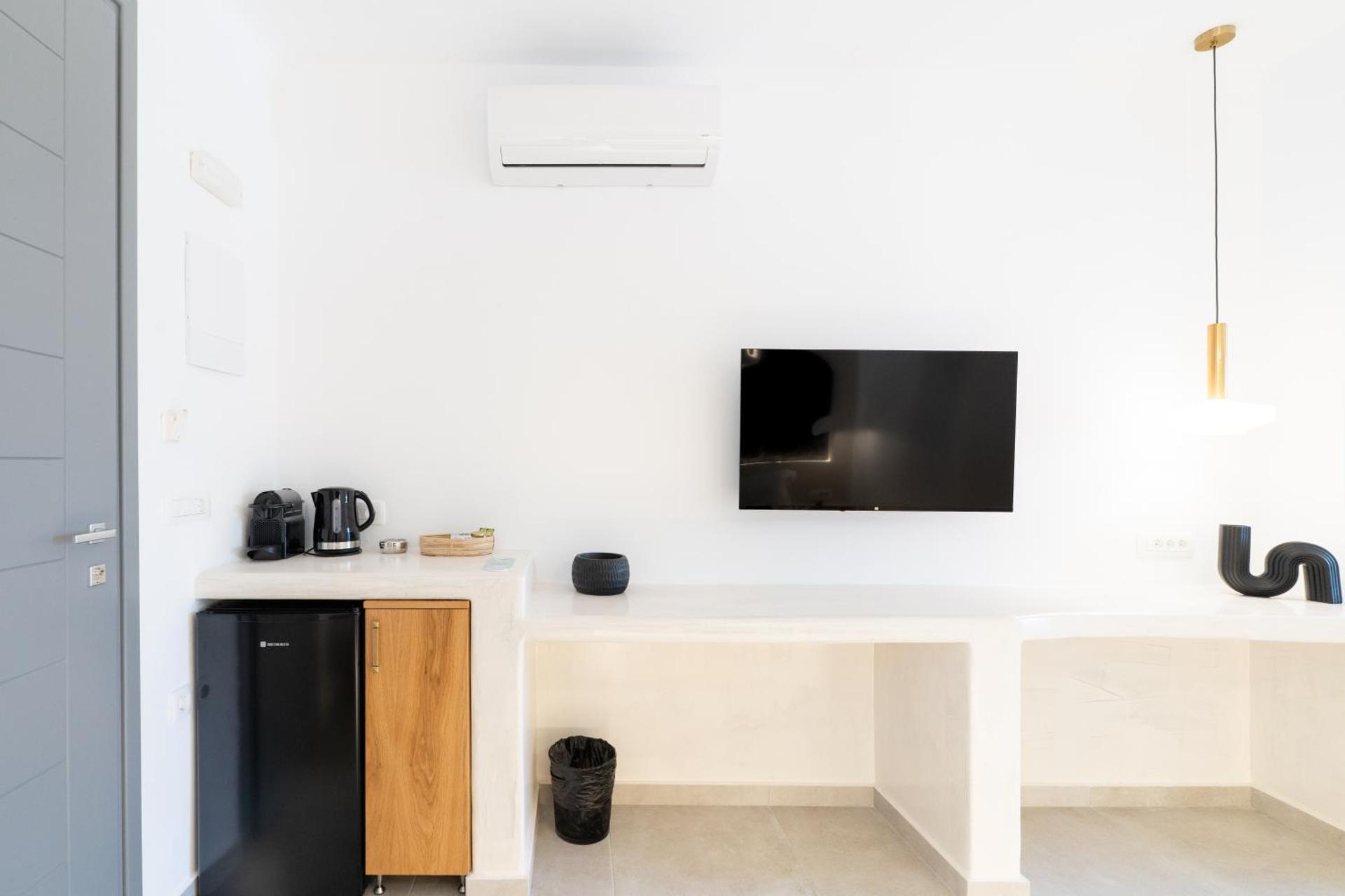 Amerikanos Villas - Photo 7