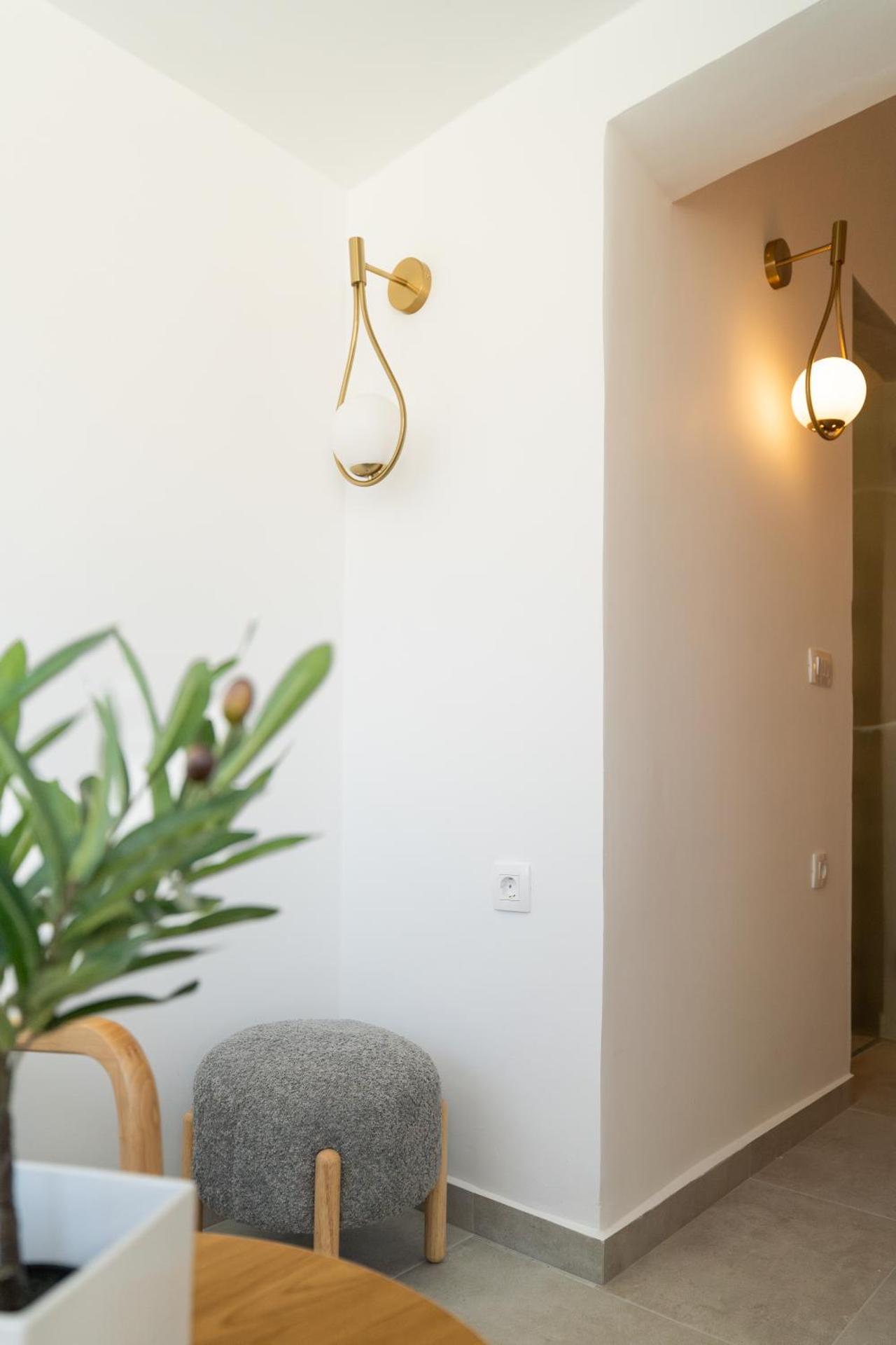 Amerikanos Villas - Photo 96