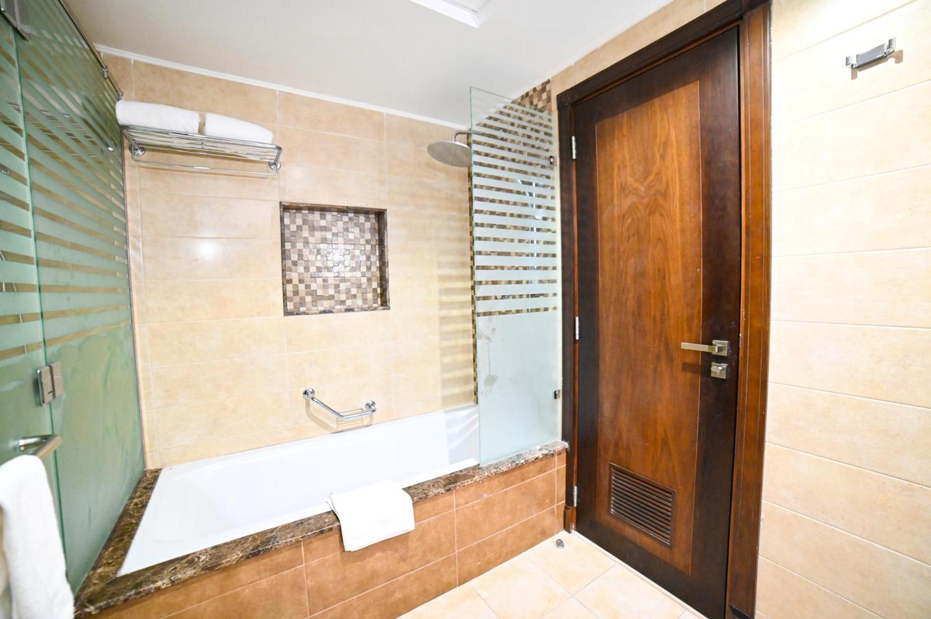 Seven Seas Hotel - Photo 113