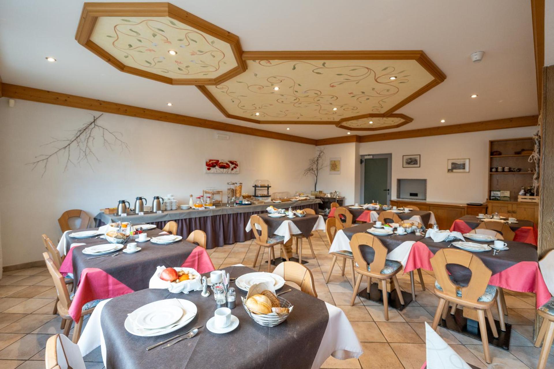 Albergo Pensione Serenetta - Photo 22