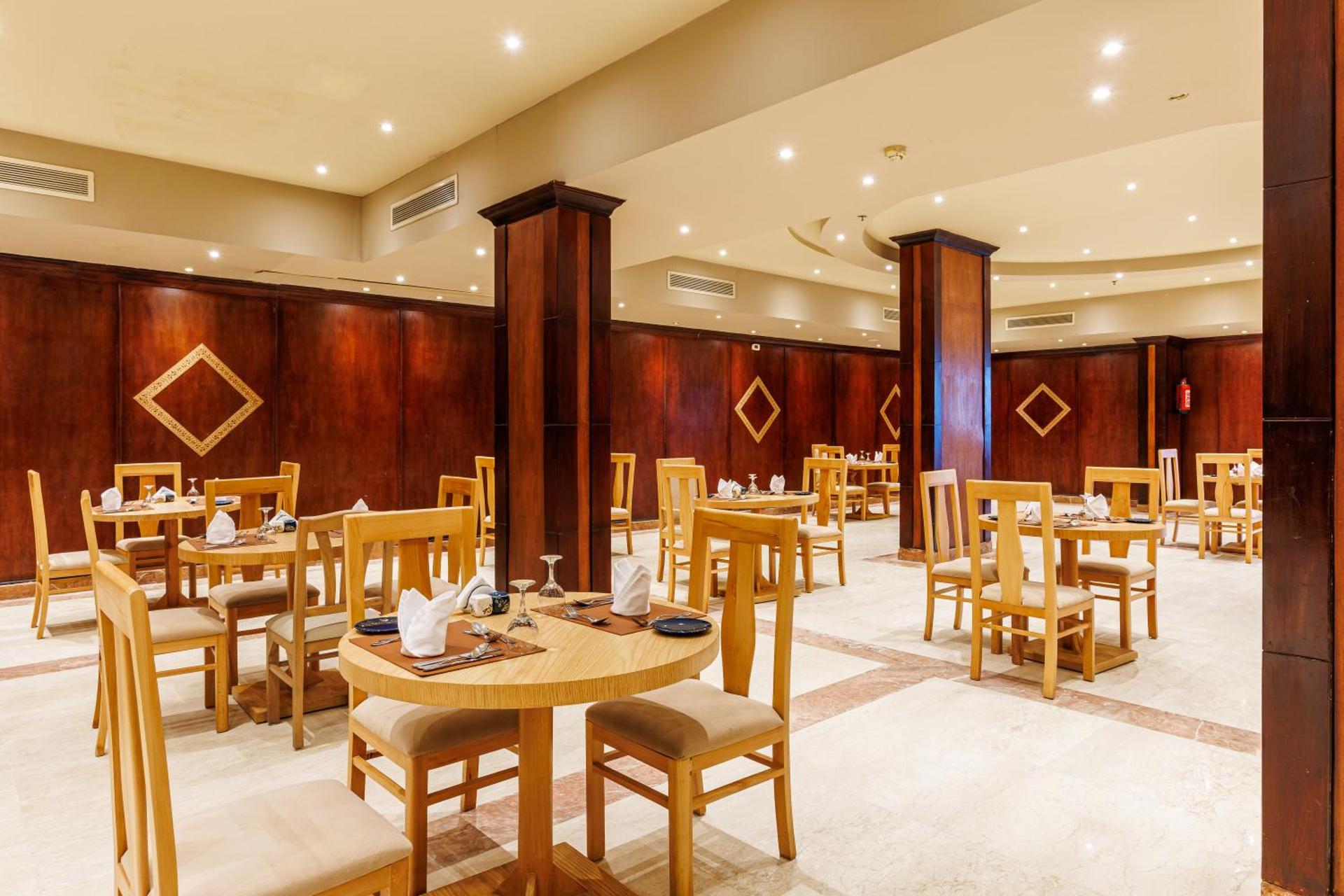 Sunrise Alora Aqua Park Resort - Photo 27