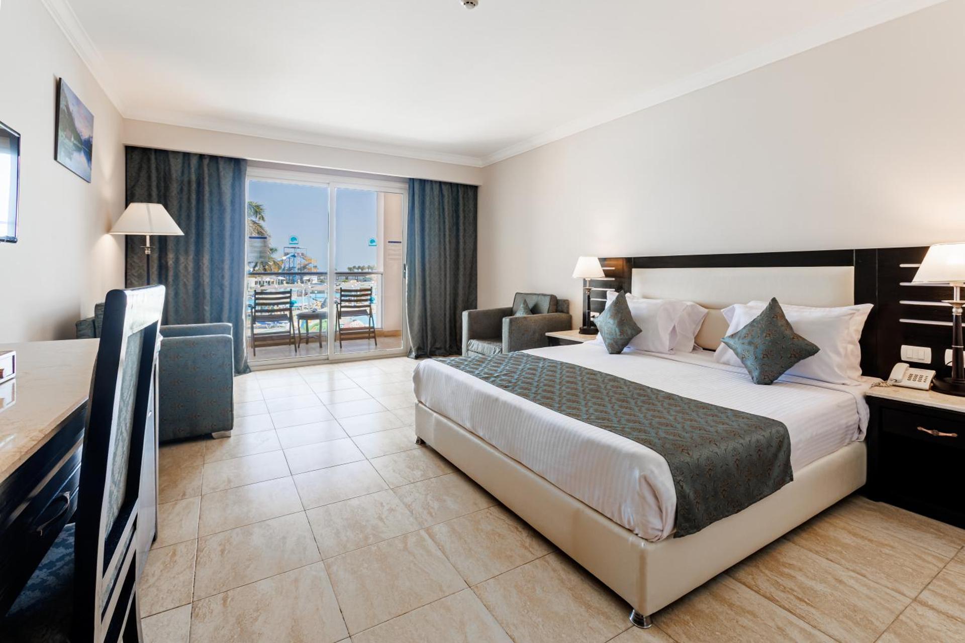 Sunrise Alora Aqua Park Resort - Photo 36