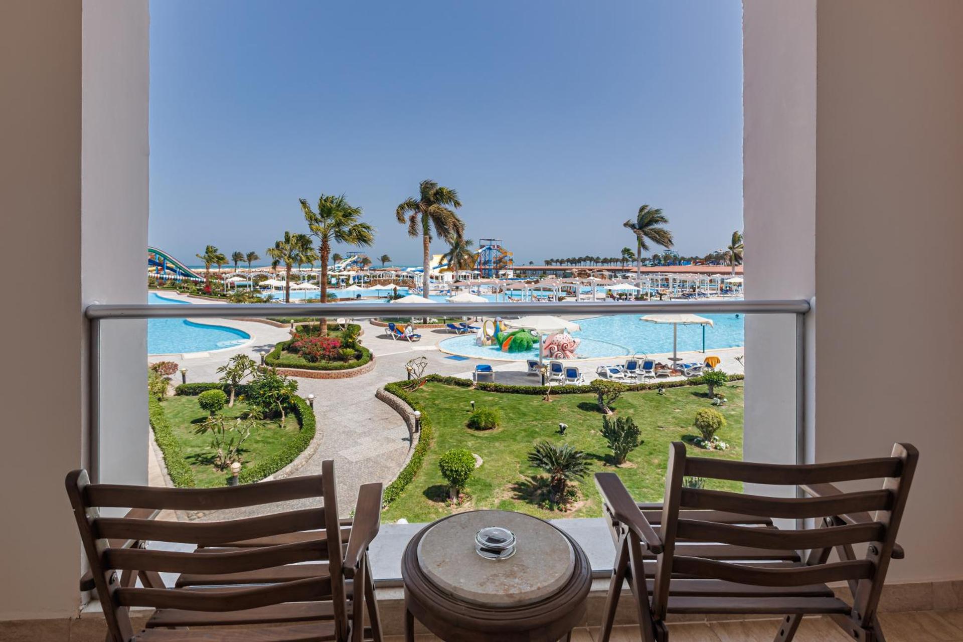 Sunrise Alora Aqua Park Resort - Photo 38