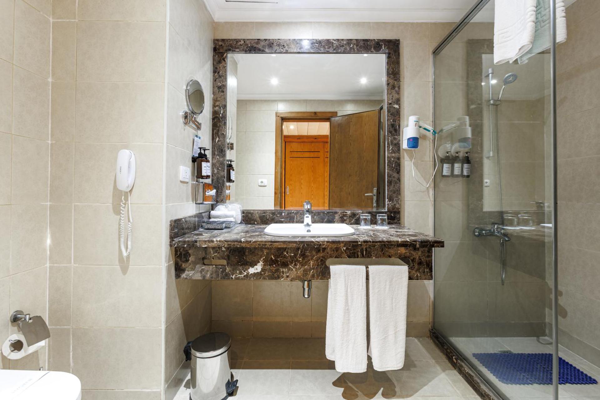 Sunrise Alora Aqua Park Resort - Photo 43