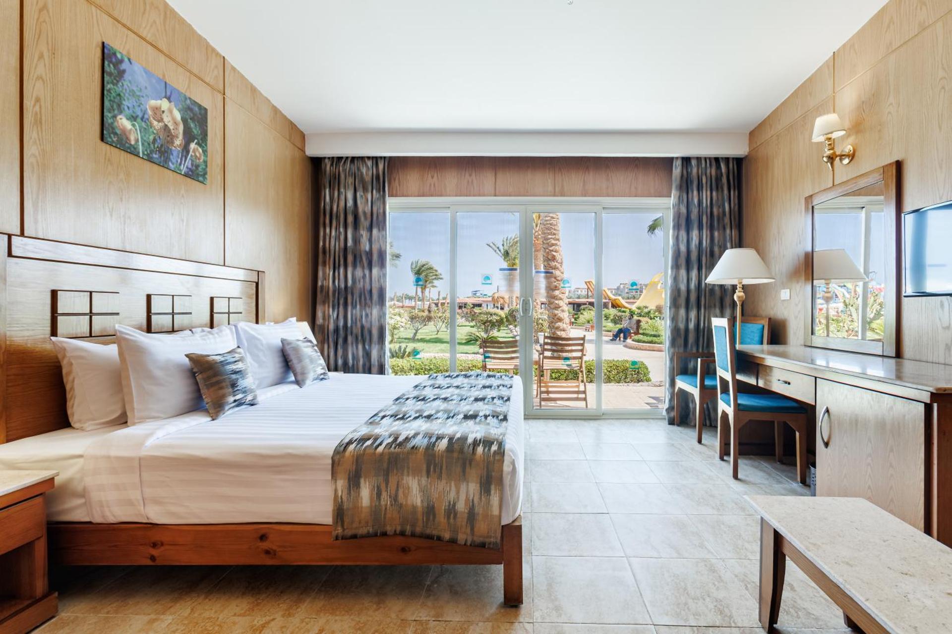 Sunrise Alora Aqua Park Resort - Photo 45