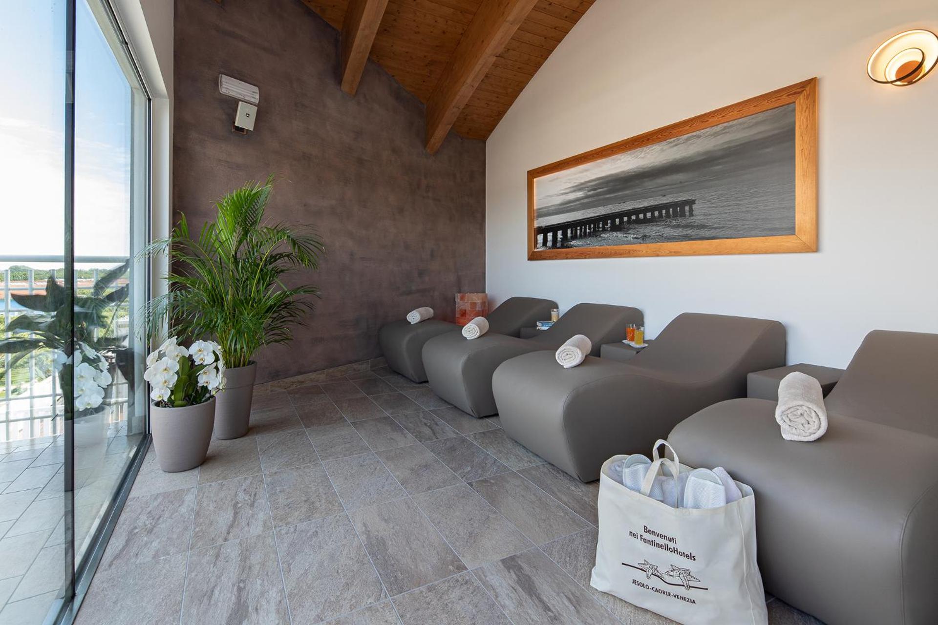 Regent's Hotel - Photo 57