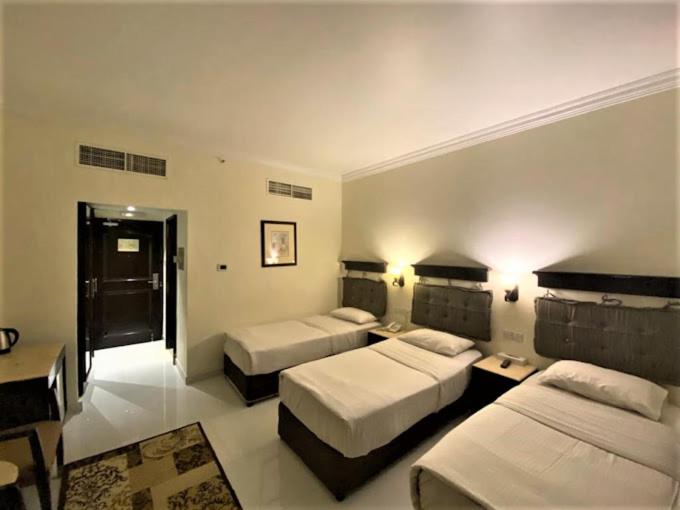 Signature Inn Hotel Deira - Photo 9