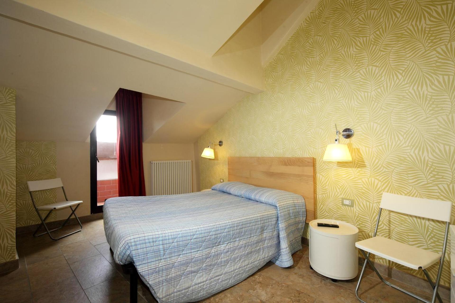 Hotel La Perla - Photo 2