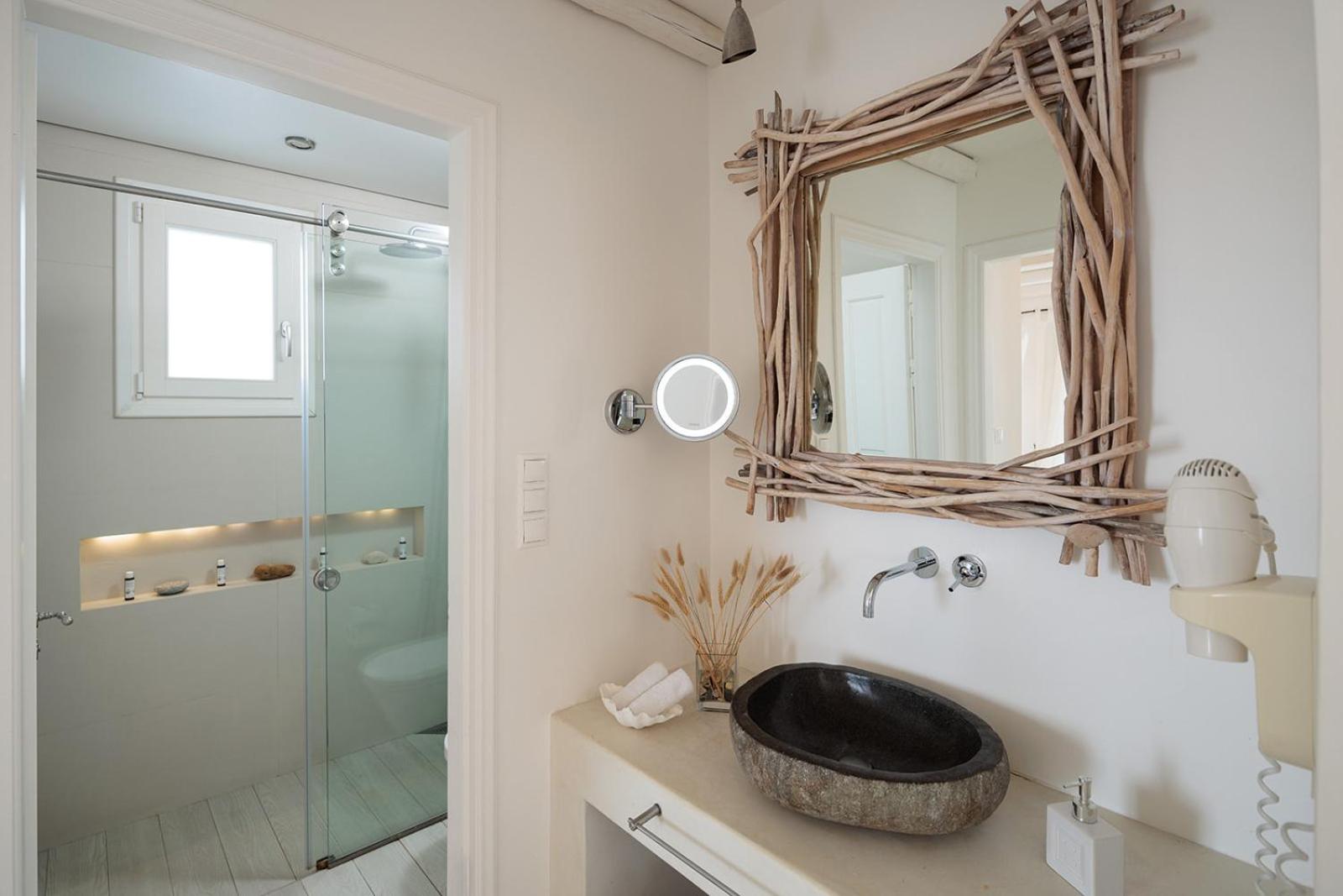 Villa Marandi Luxury Suites - Photo 37
