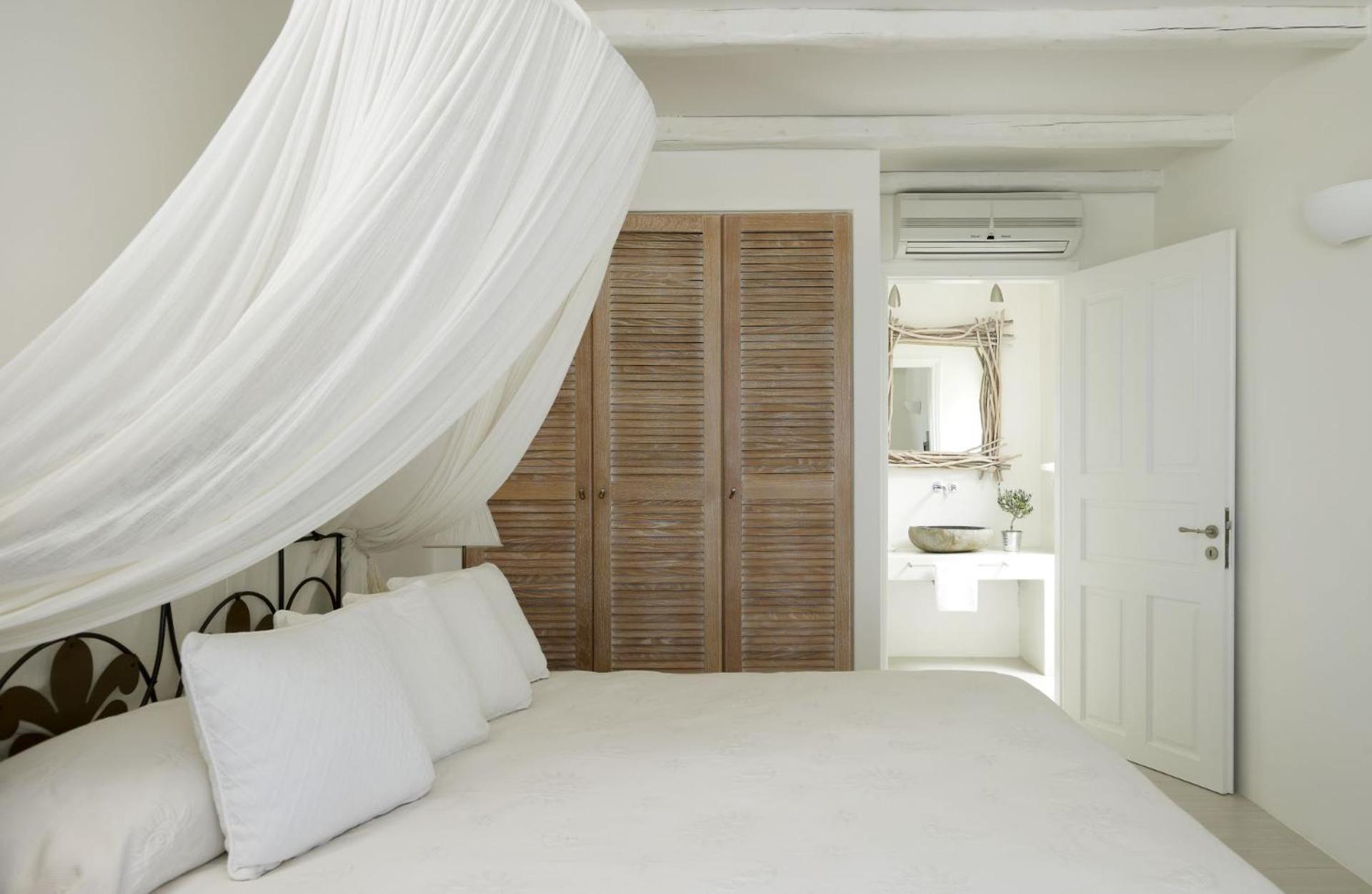 Villa Marandi Luxury Suites - Photo 36