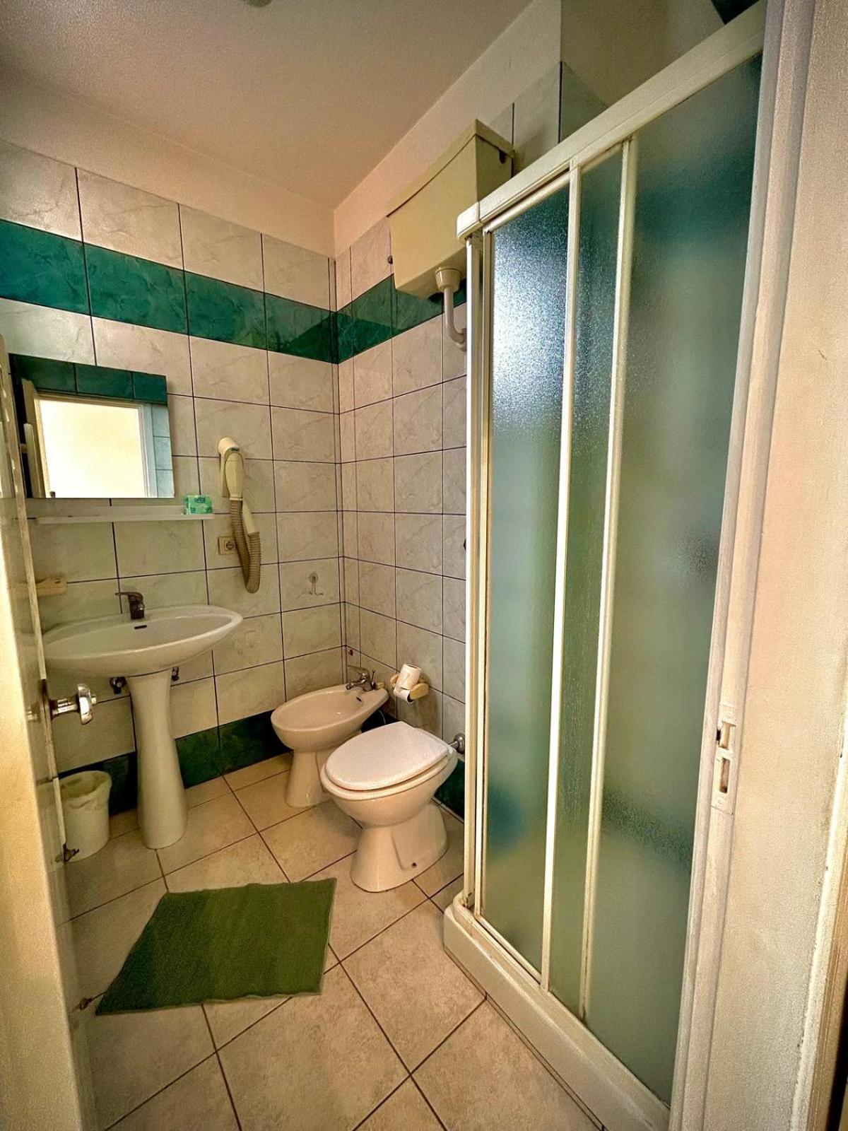 Hotel Sacramora - Photo 35