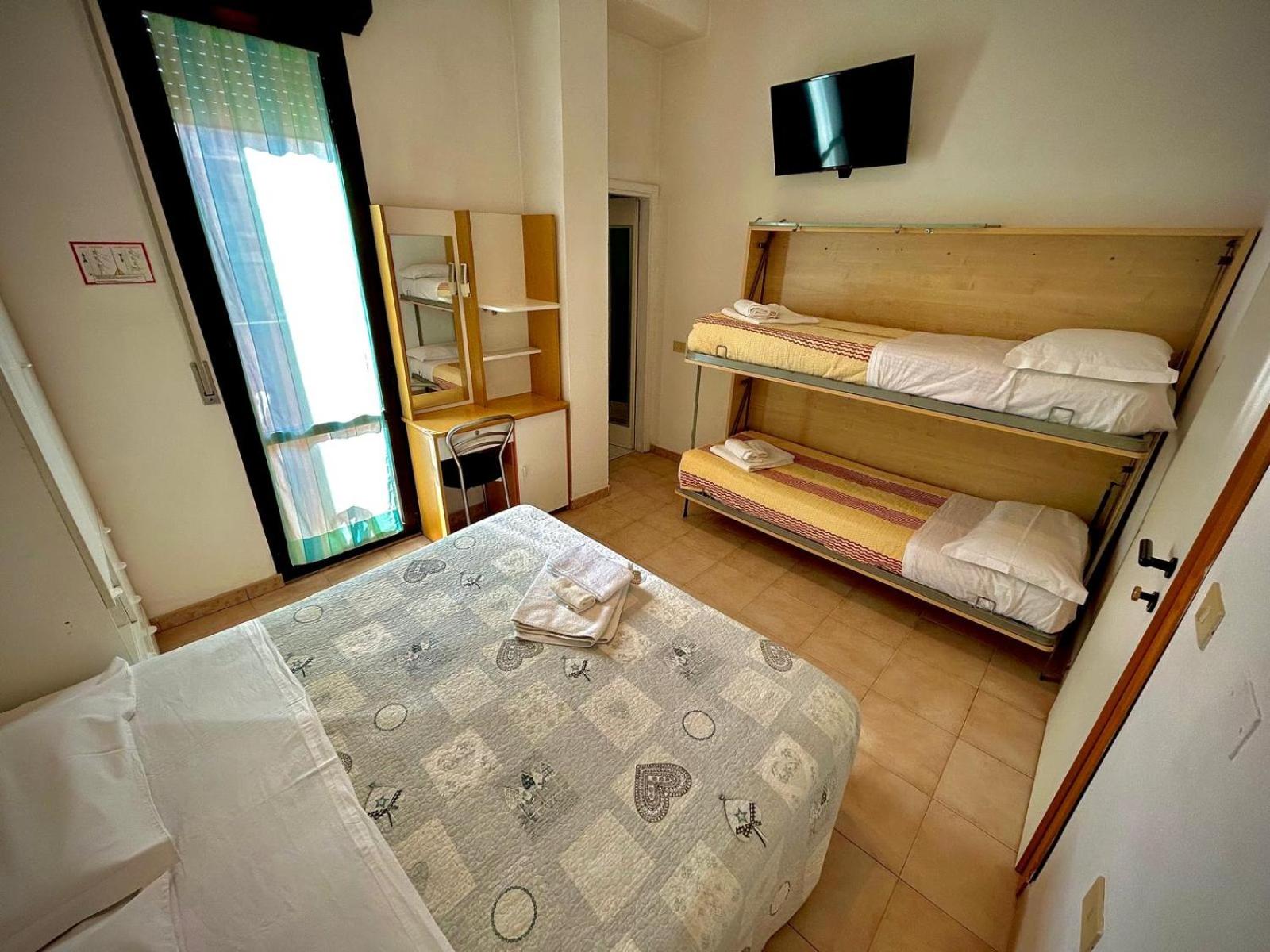 Hotel Sacramora - Photo 15