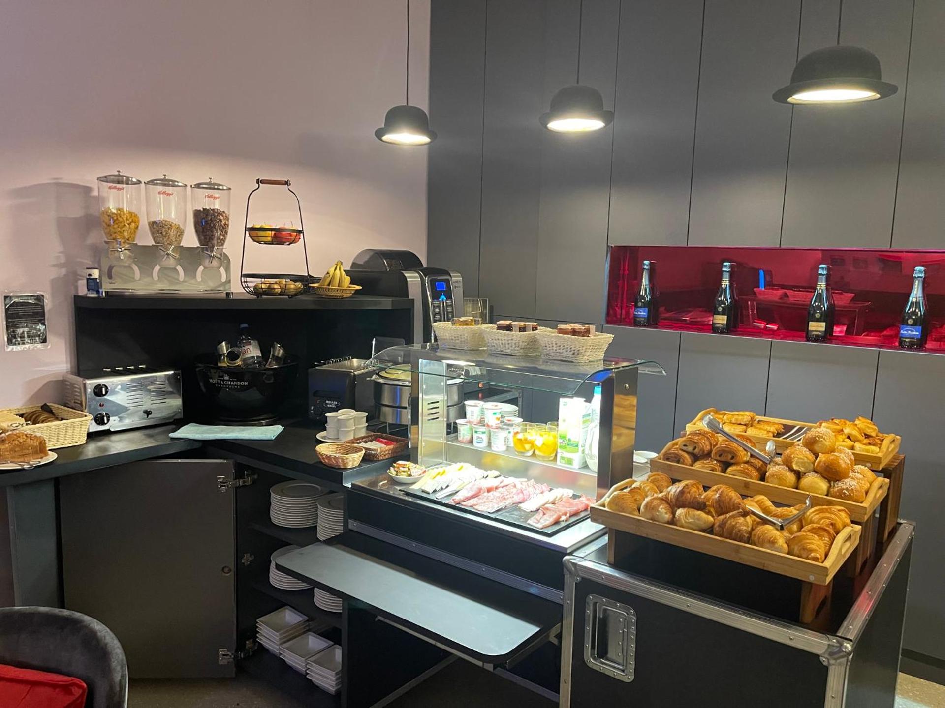 Hôtel du Triangle d'Or - Photo 52