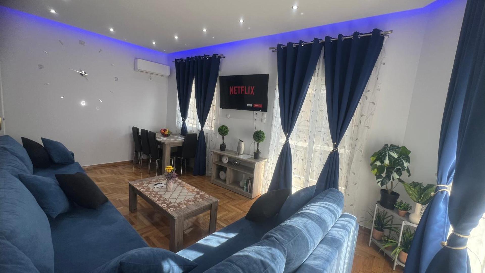 Four Seasons Apartment - Photo 30