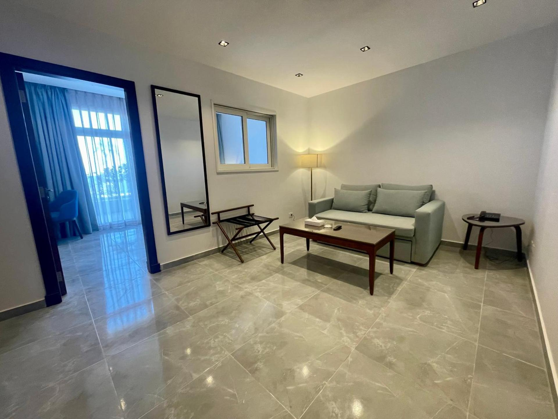 Family Room with Sea View