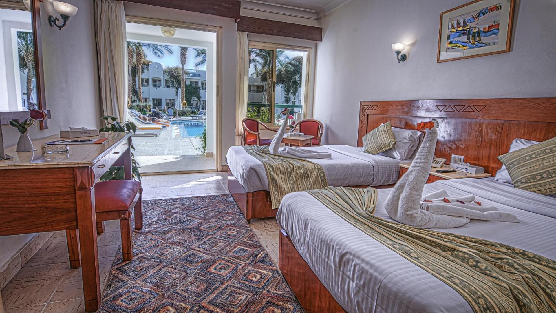 Falcon Hills Hotel - Photo 115