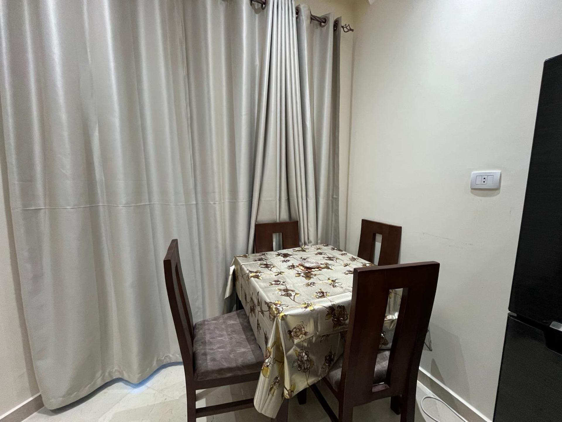 La Quinta Beach Resort - Photo 8