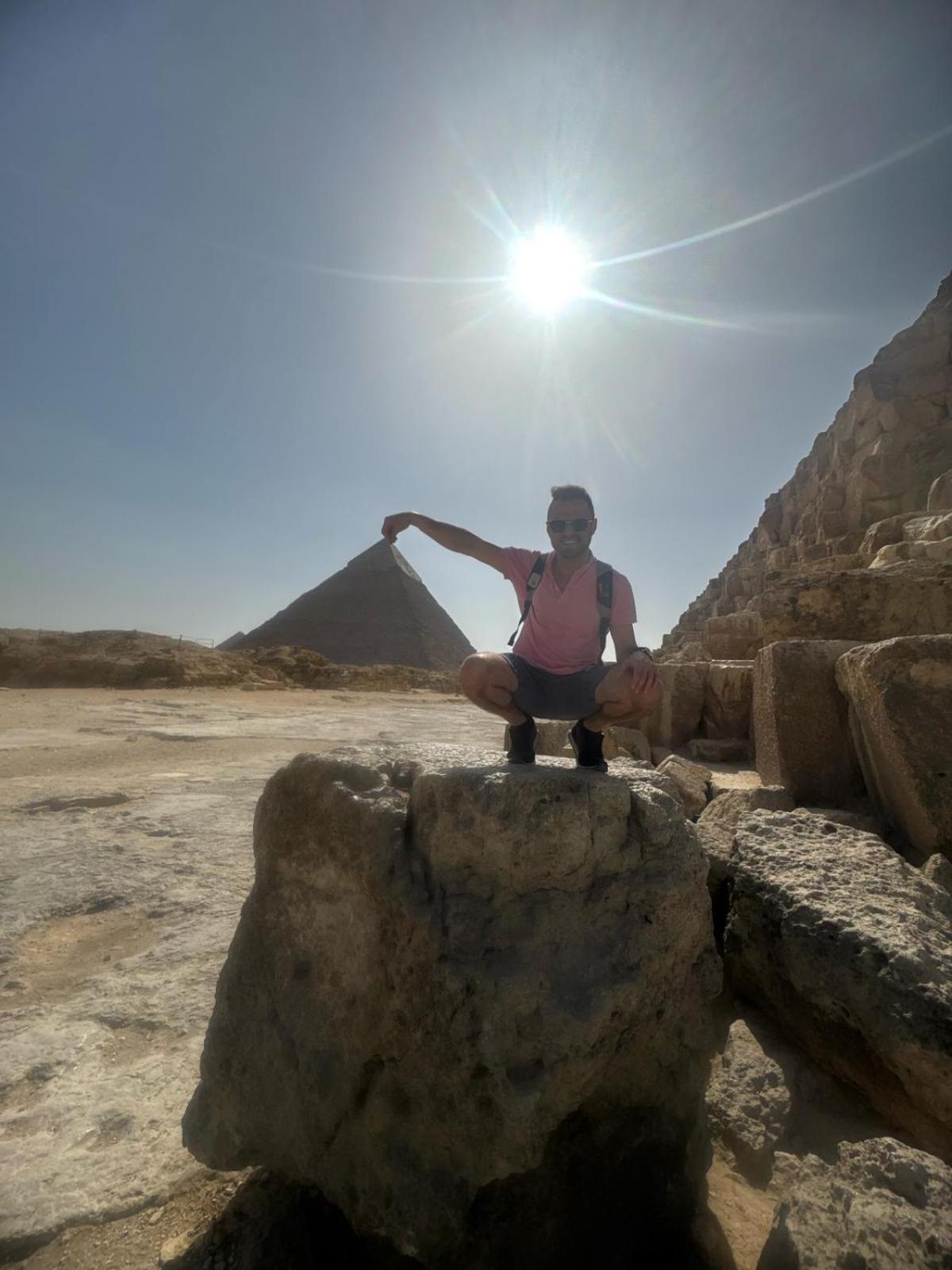 Roone pyramids view inn - Photo 11