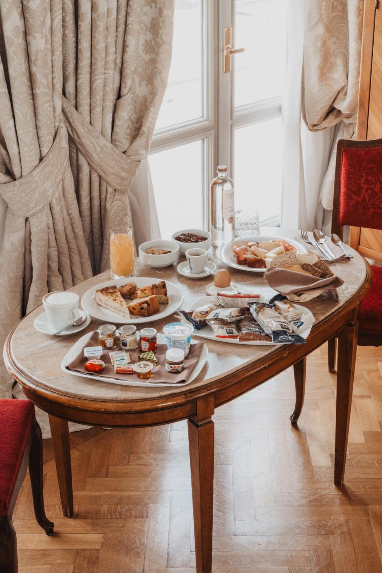 Hotel Vittoria - Photo 21