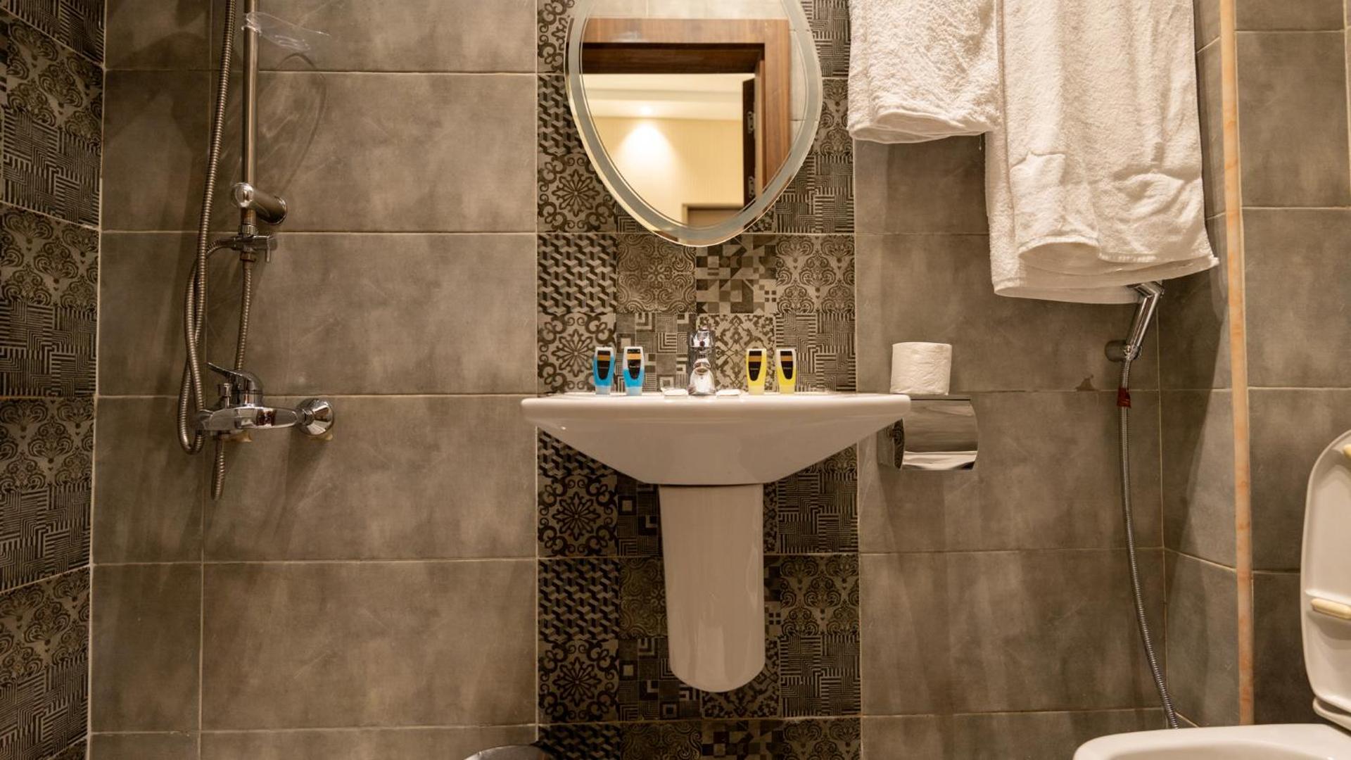 Egyptian Night Hostel - Photo 35