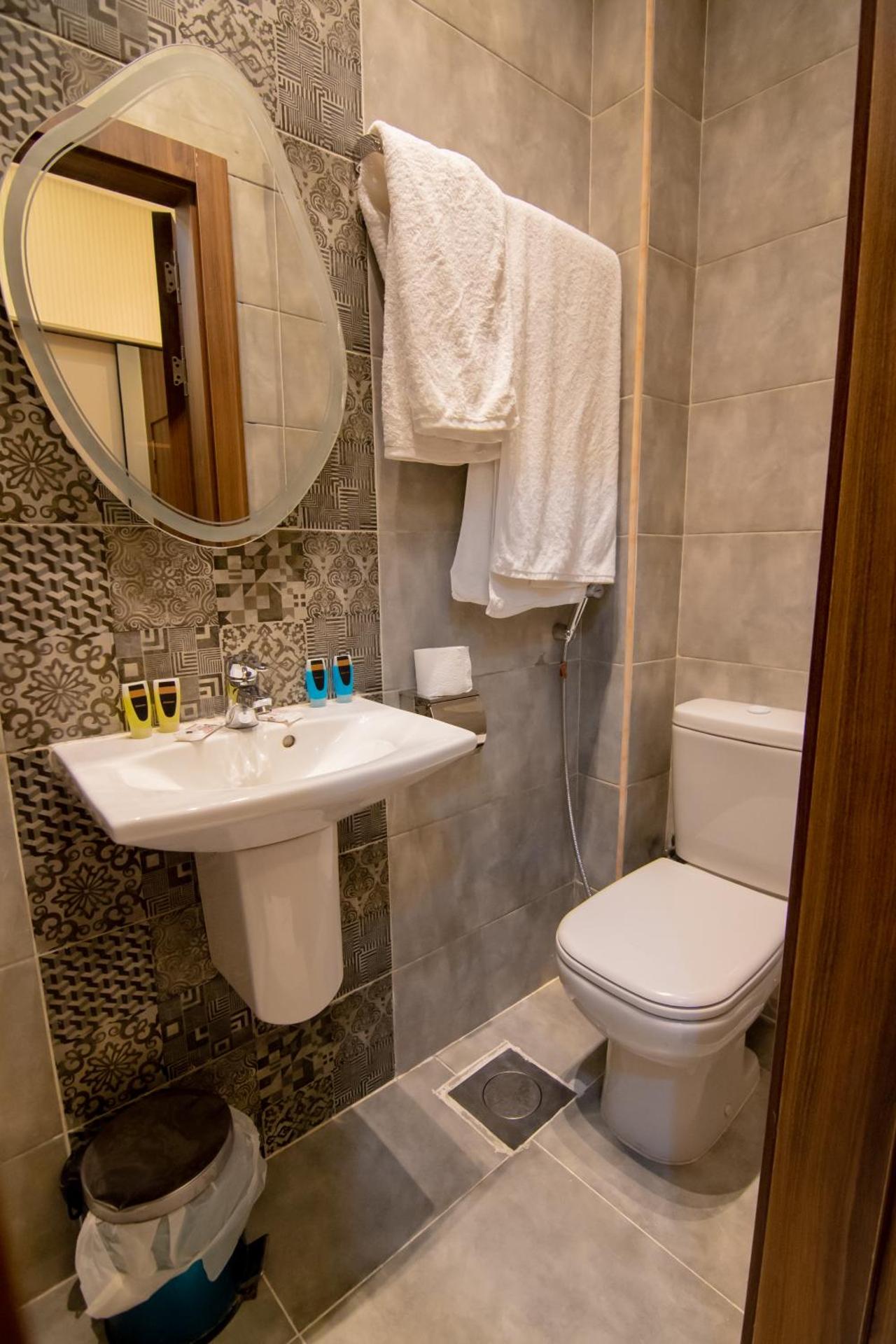 Egyptian Night Hostel - Photo 47