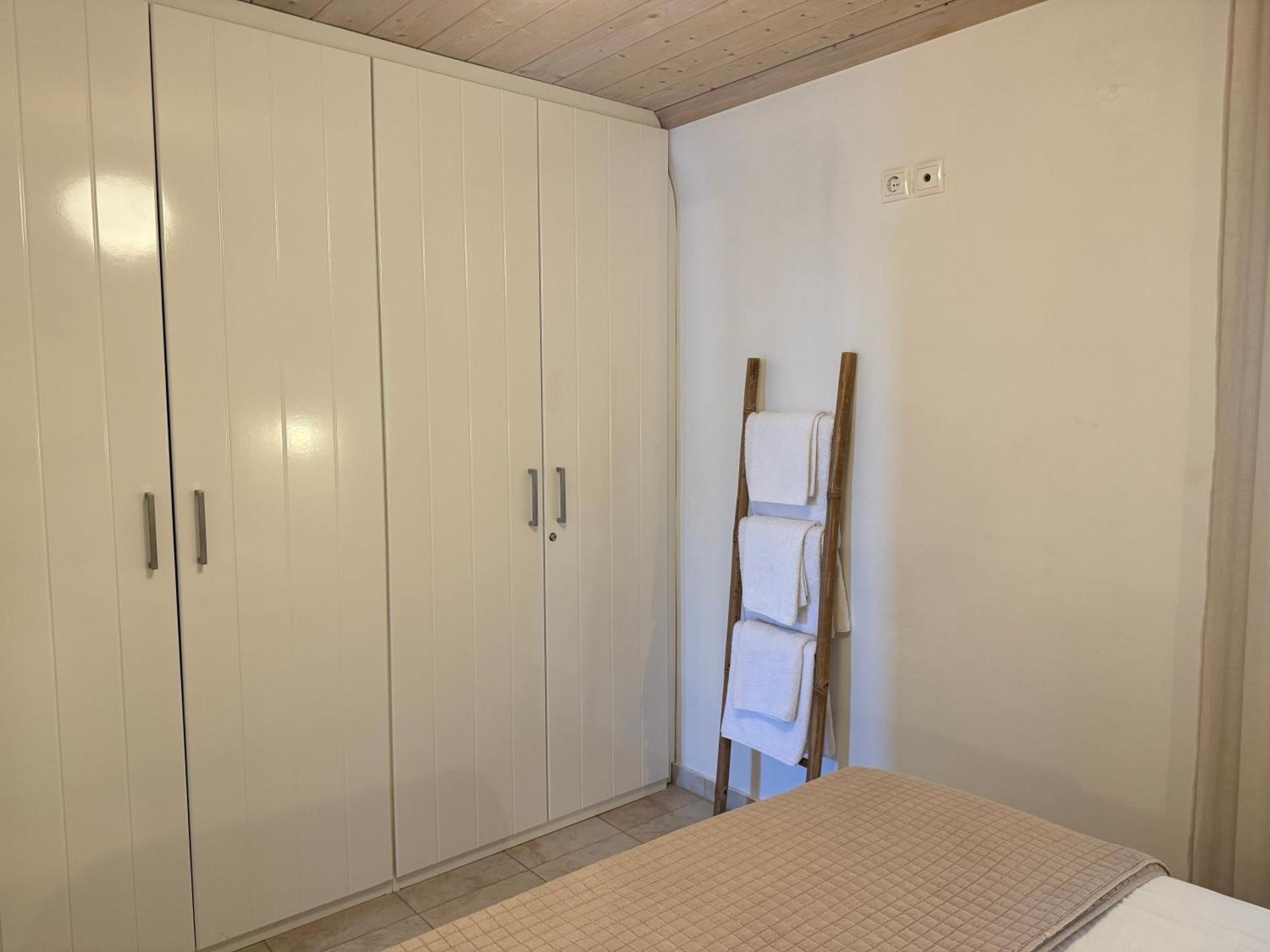 Klaras House - Photo 34