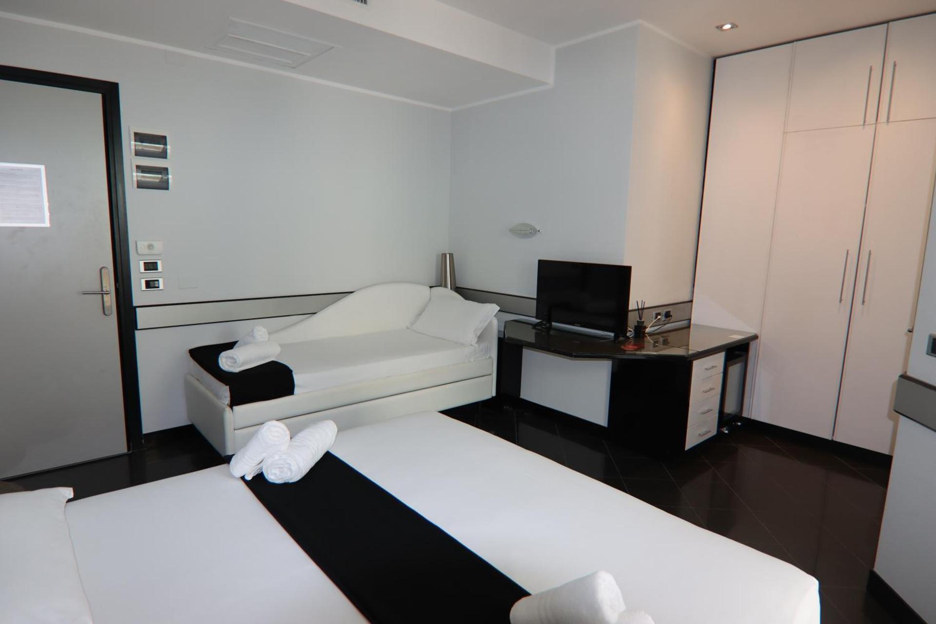 Hotel Derby - Photo 26