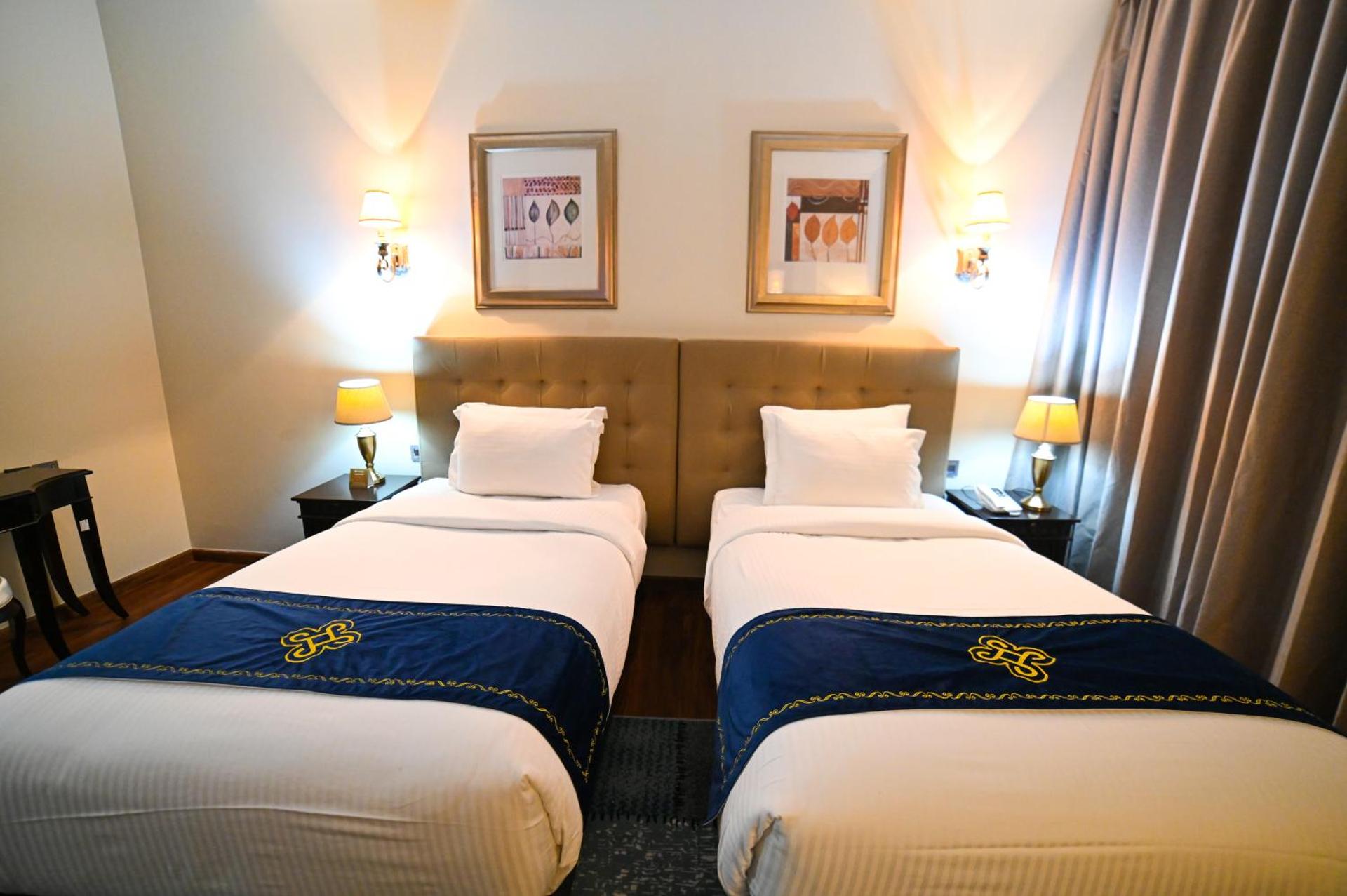 Seven Seas Hotel - Photo 80