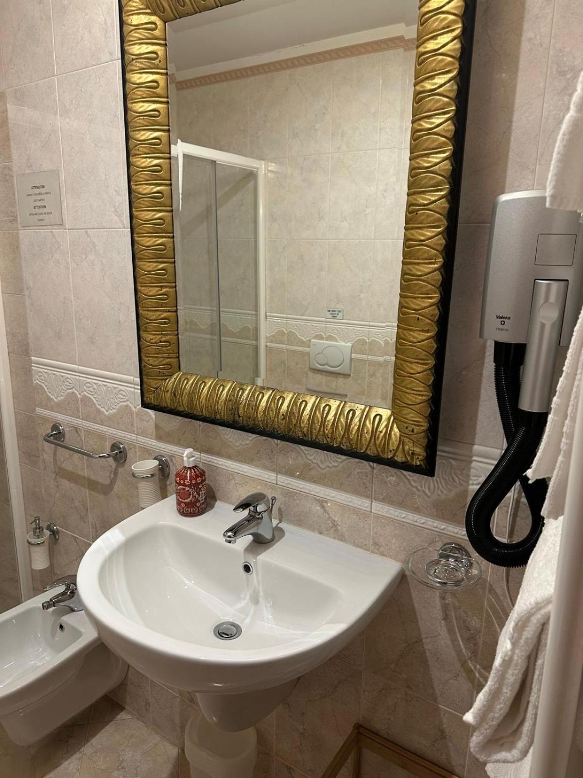 Dimora Al Doge Beato vista canale - Photo 34