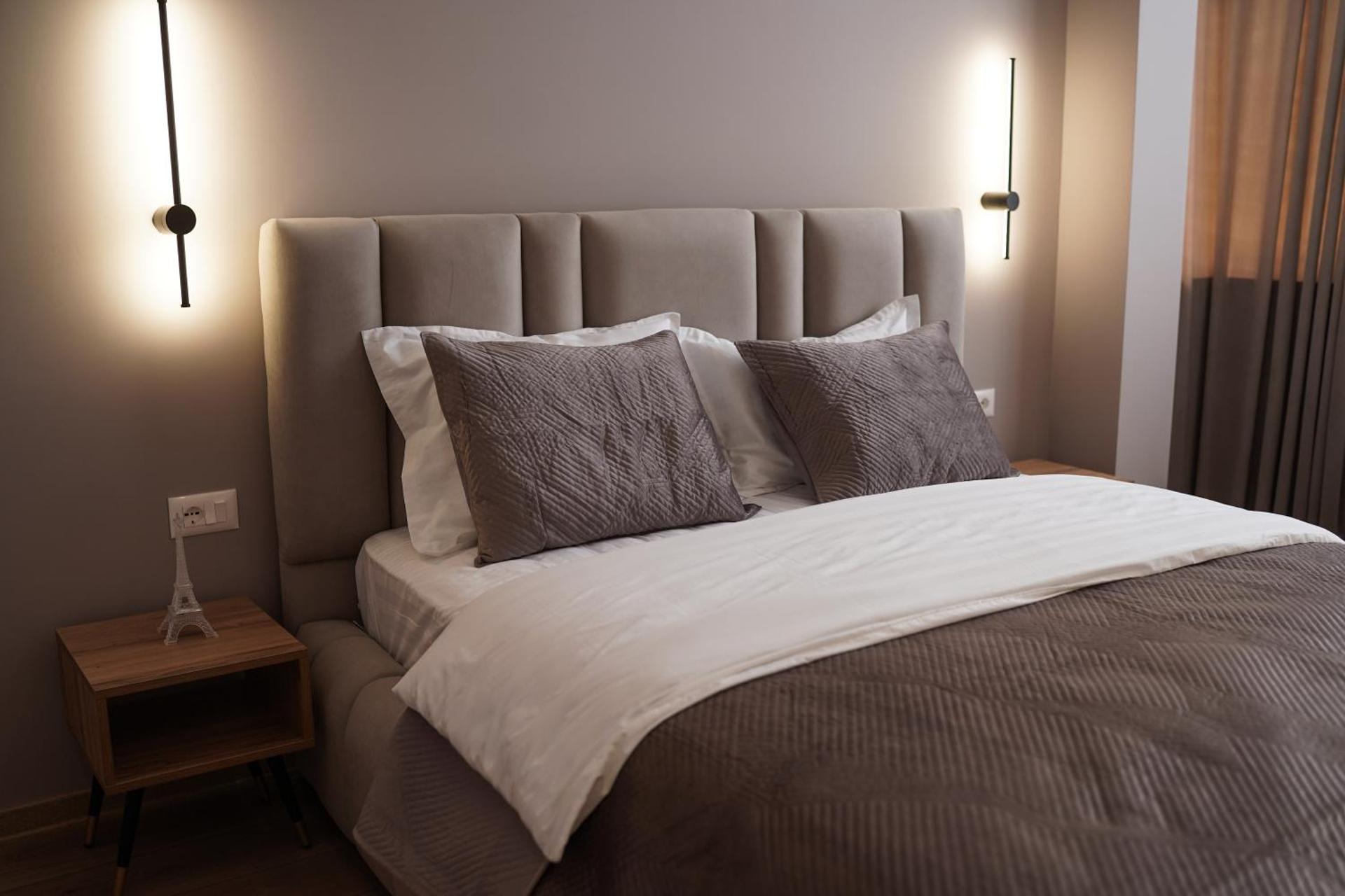 Luxury Hotel By Gjyshi - Photo 23