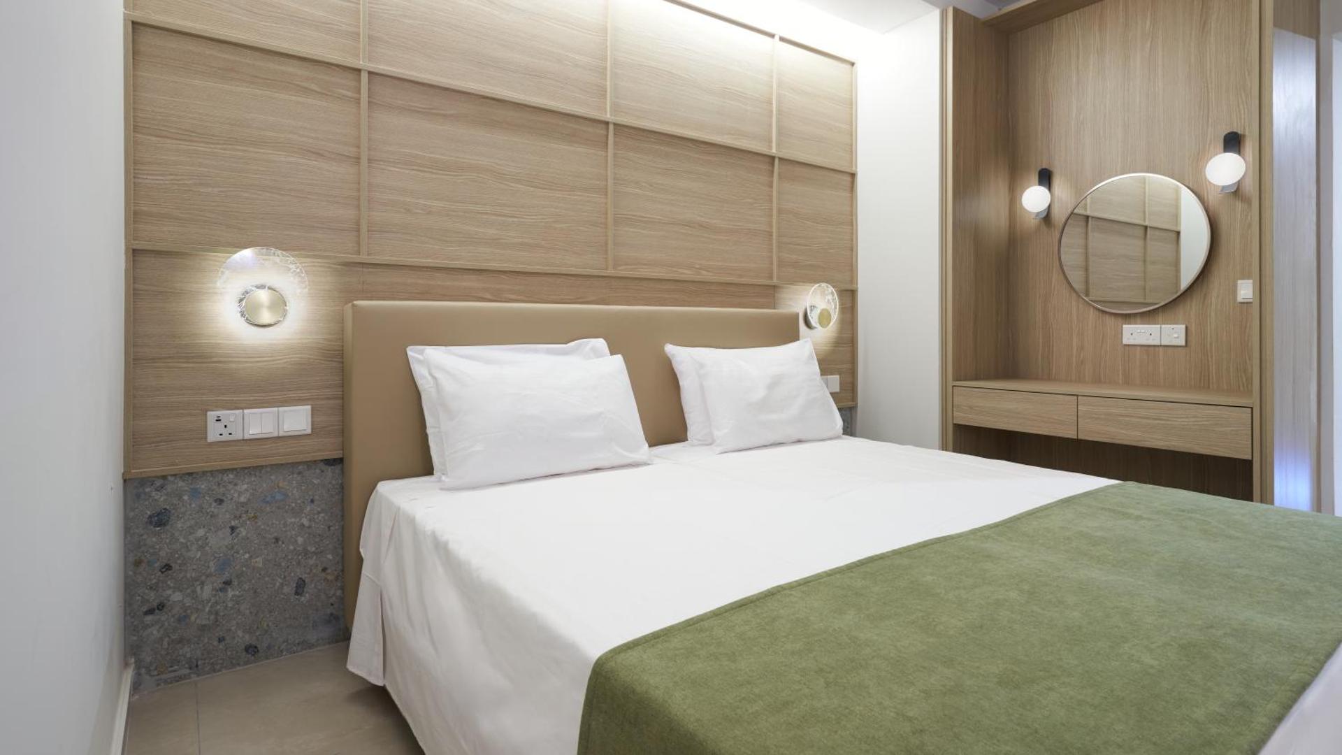 Family Room with Side Sea View