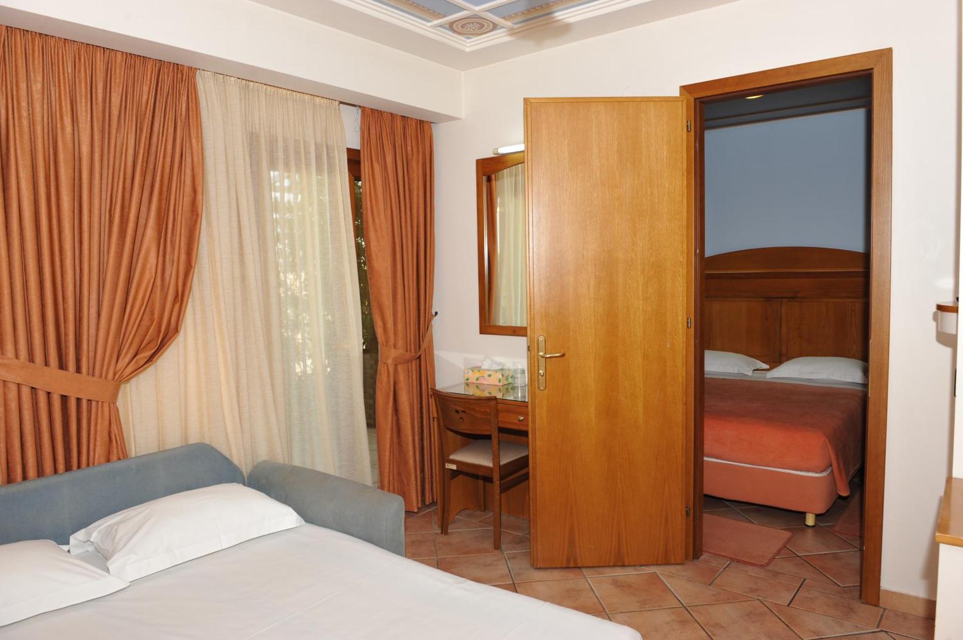 Hotel Katerina - Photo 6