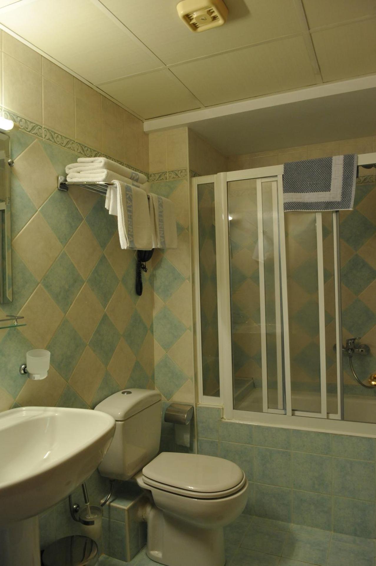 Hotel Katerina - Photo 2