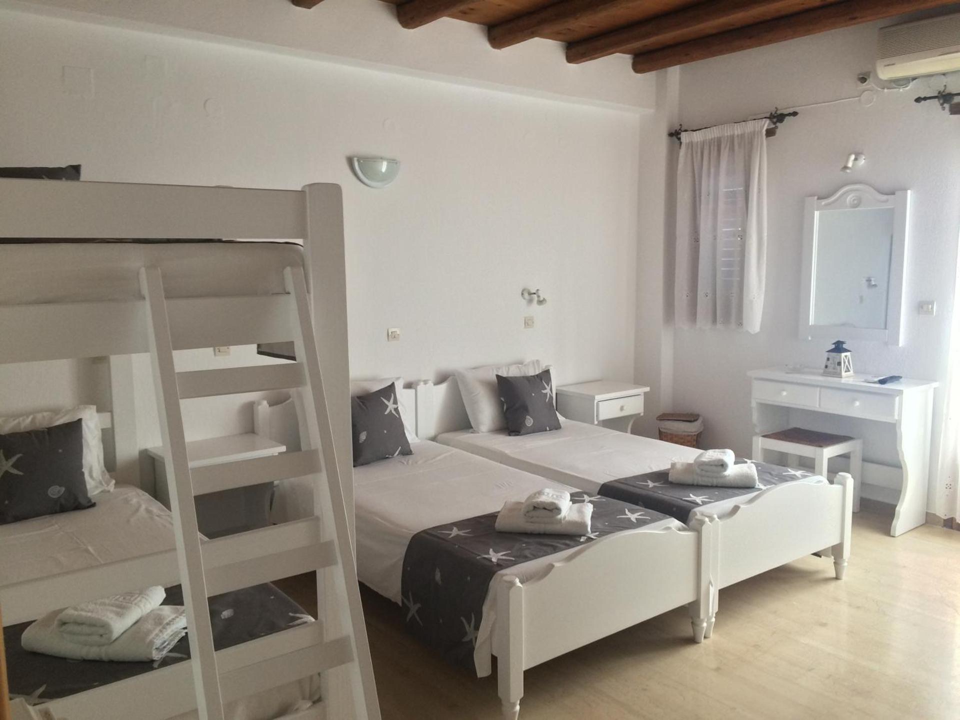 Quadruple Room with Mountain View