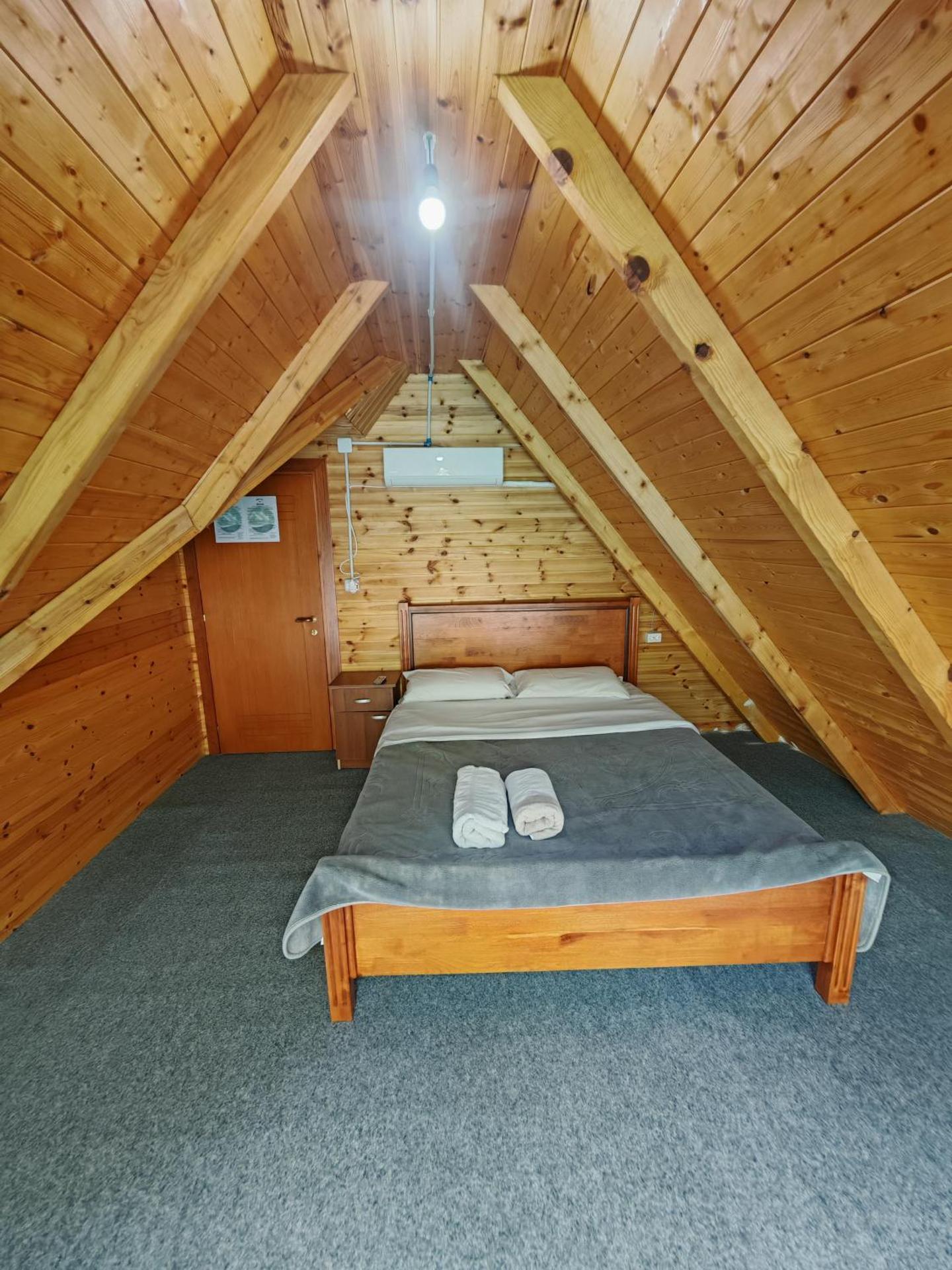 Riverside Komani Lake - Photo 75