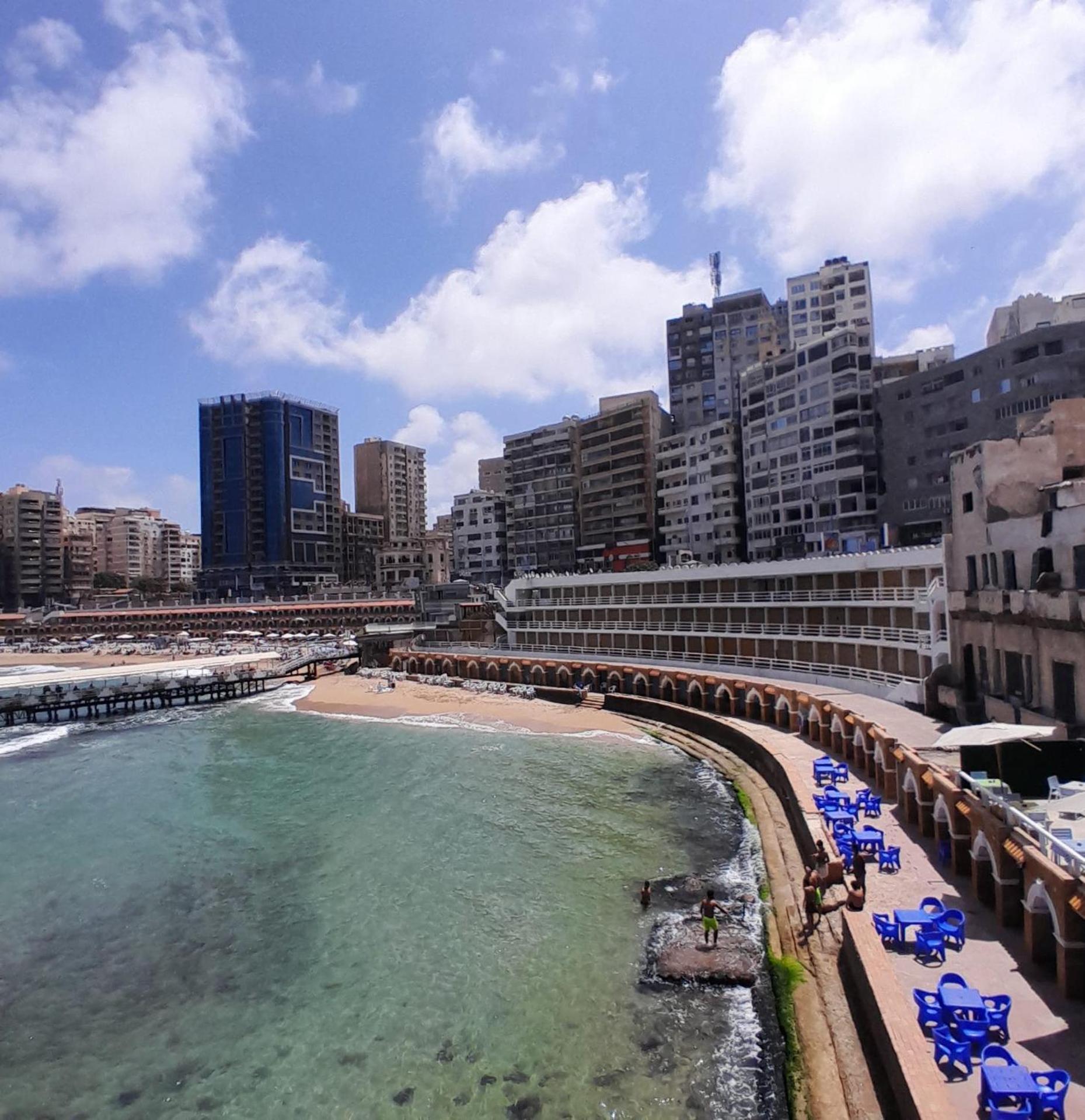 Akh Pyramid Hostel - Photo 79