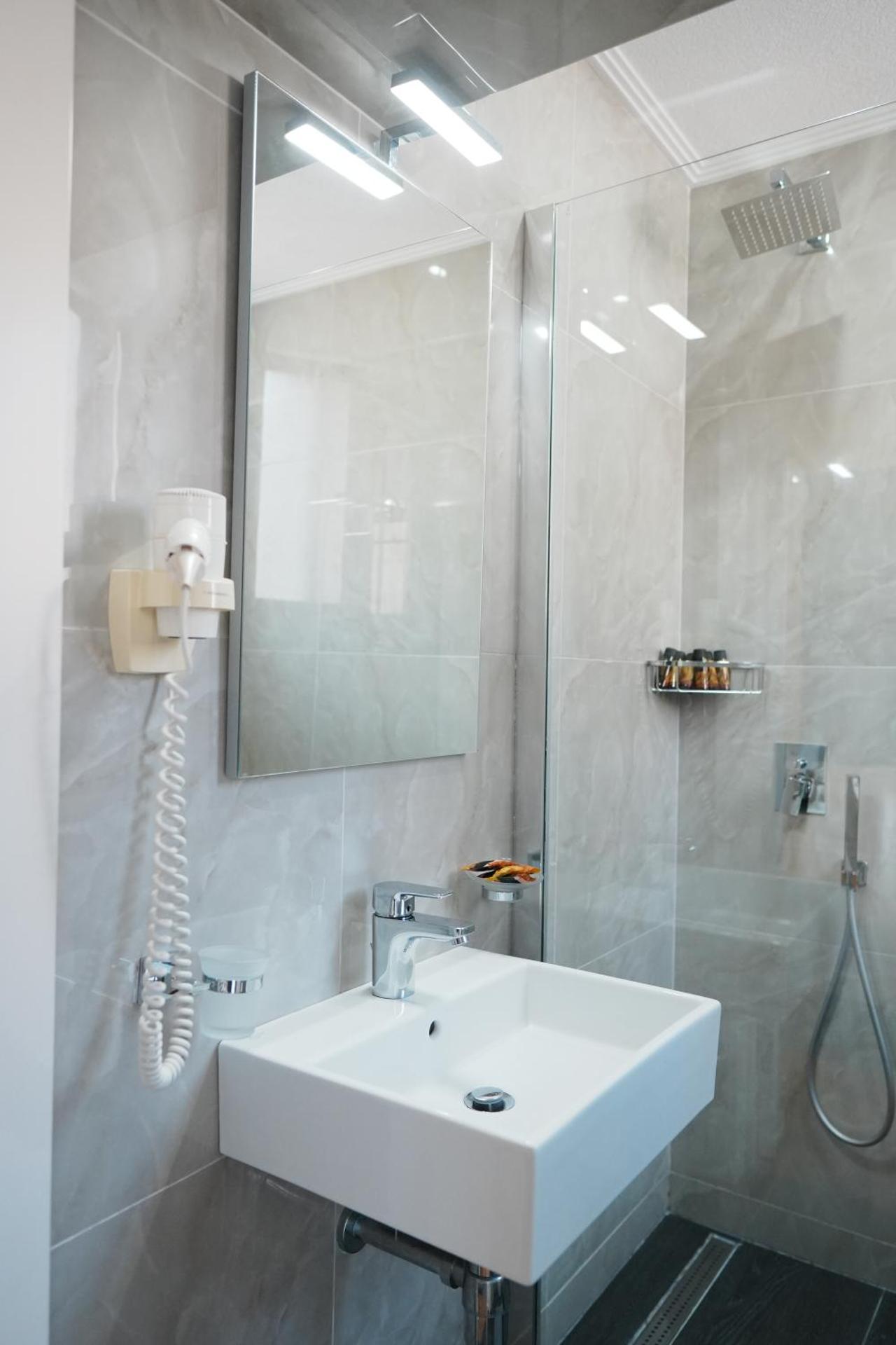 Hotel Blue Sky - Photo 19