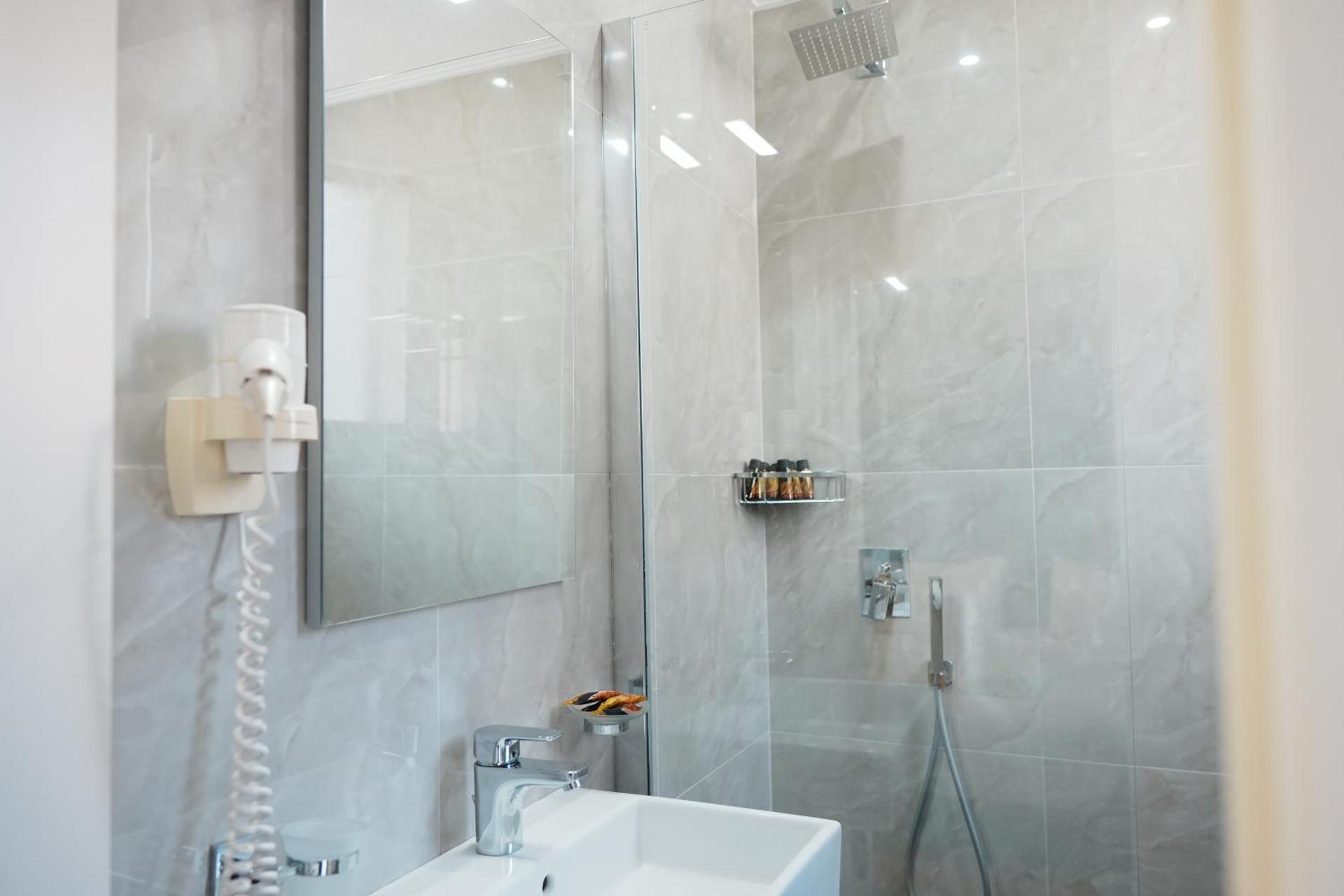 Hotel Blue Sky - Photo 16