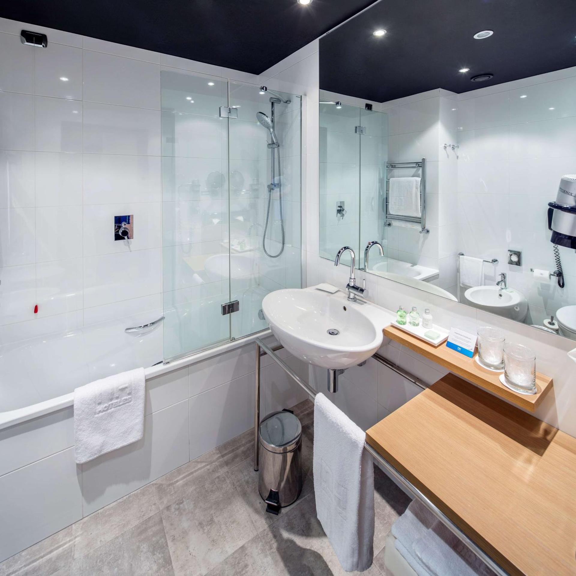 NH Milano Fiera - Photo 27