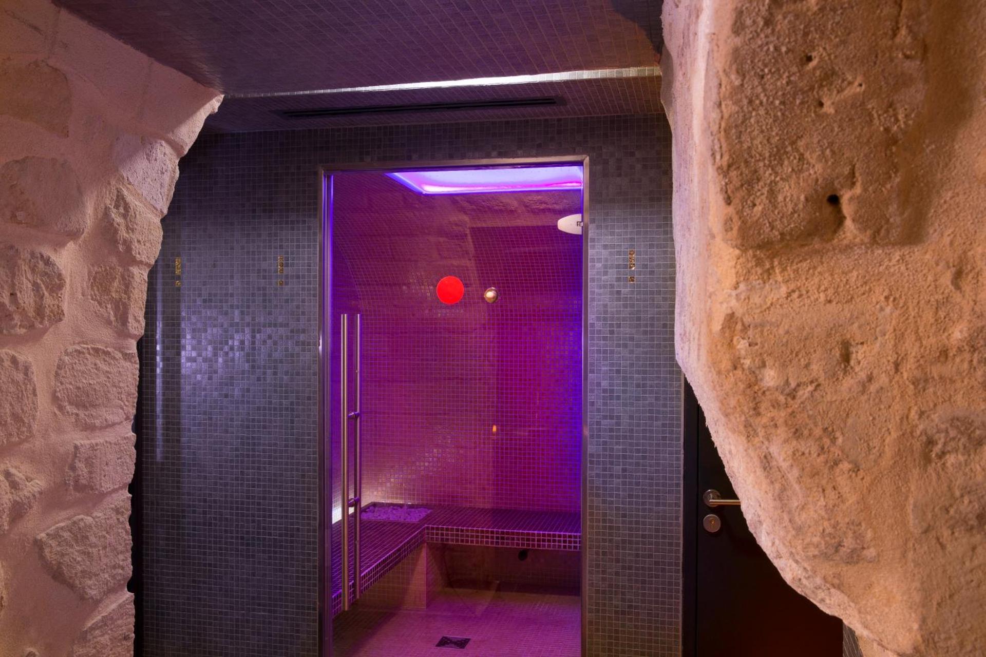 Hôtel du Triangle d'Or - Photo 64