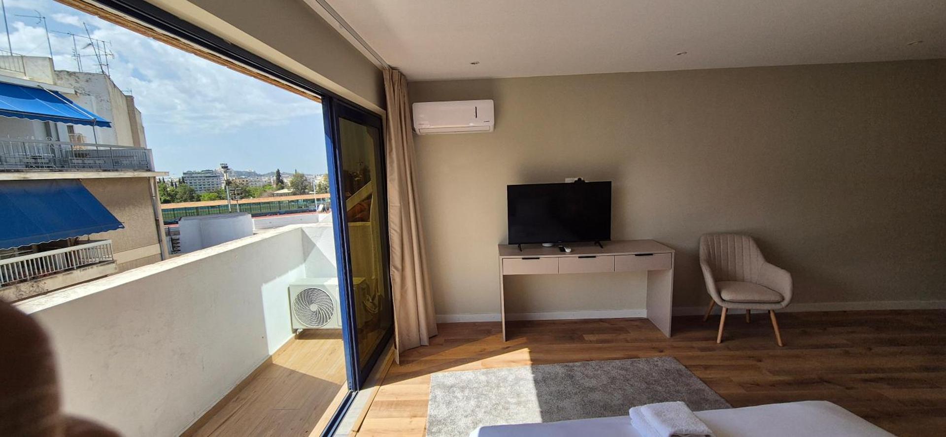 Figleaf Kypseli - Photo 70