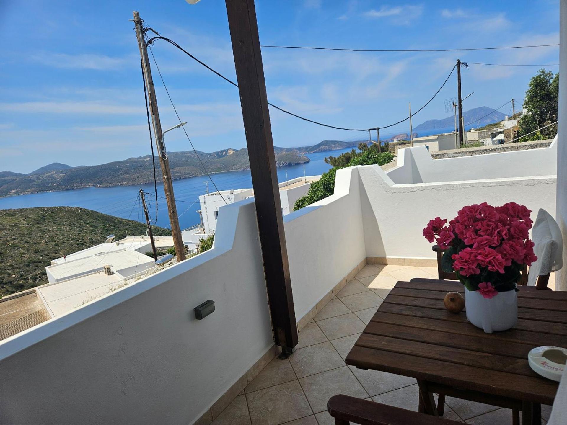 Trypiti Sea View Apartment - Photo 4