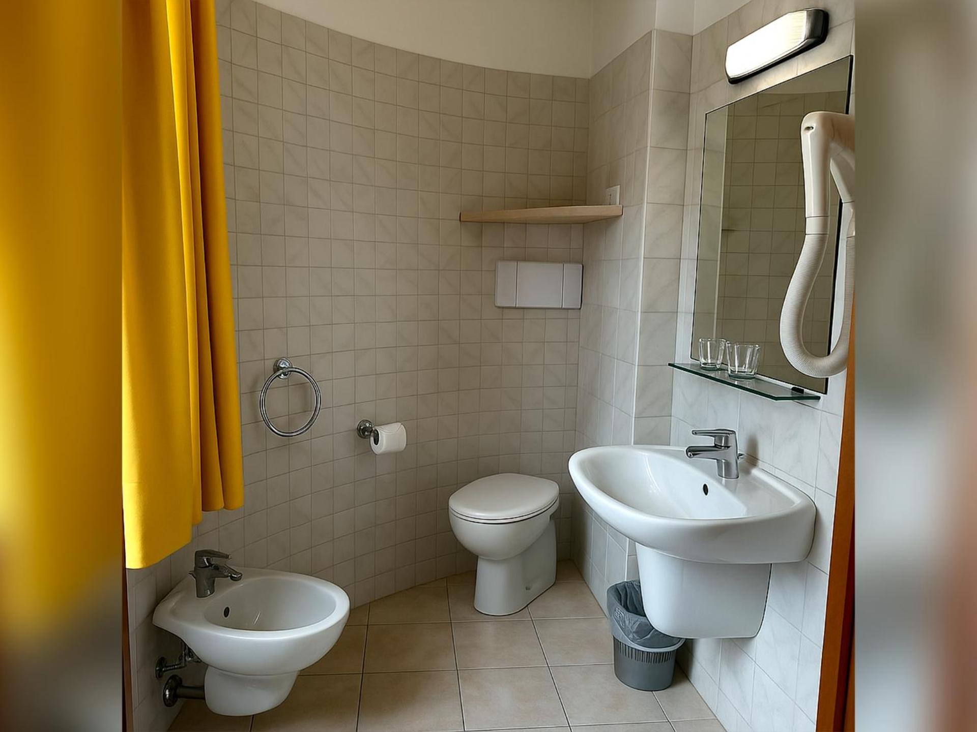 La Solaria Hotel - Photo 44