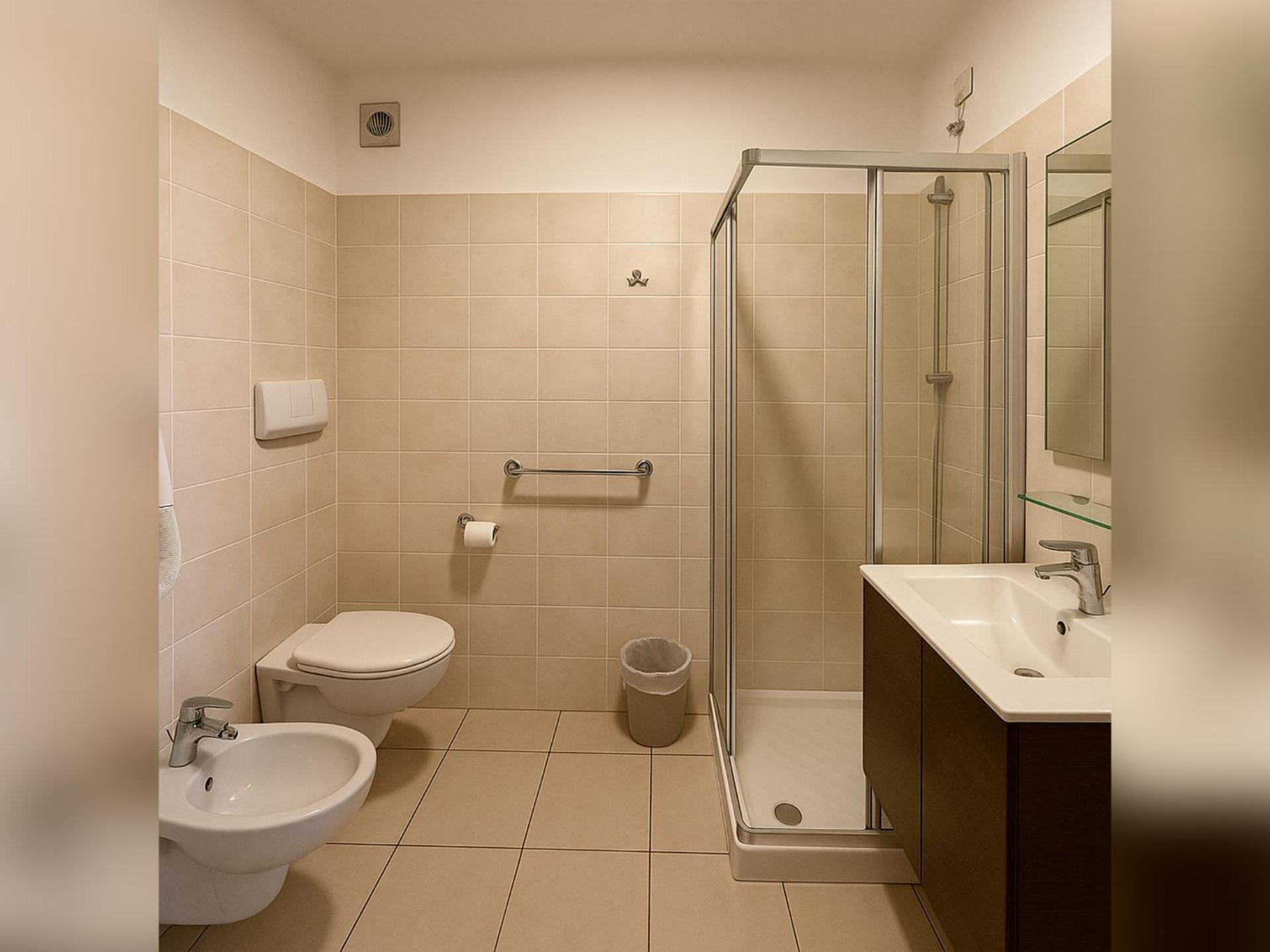 La Solaria Hotel - Photo 42