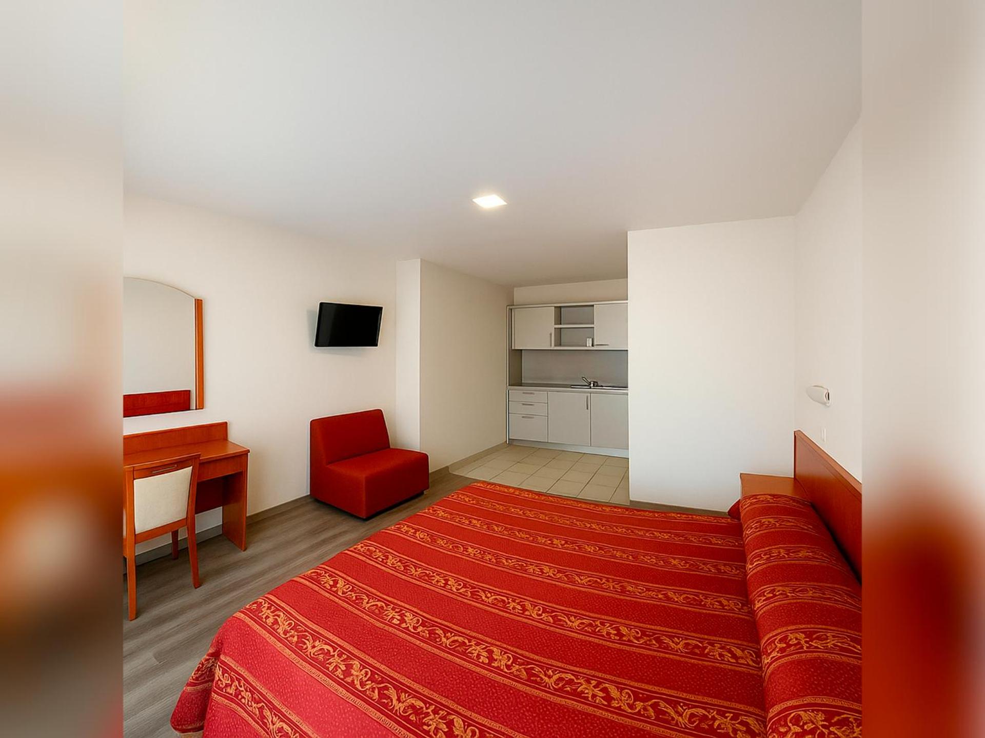 La Solaria Hotel - Photo 57