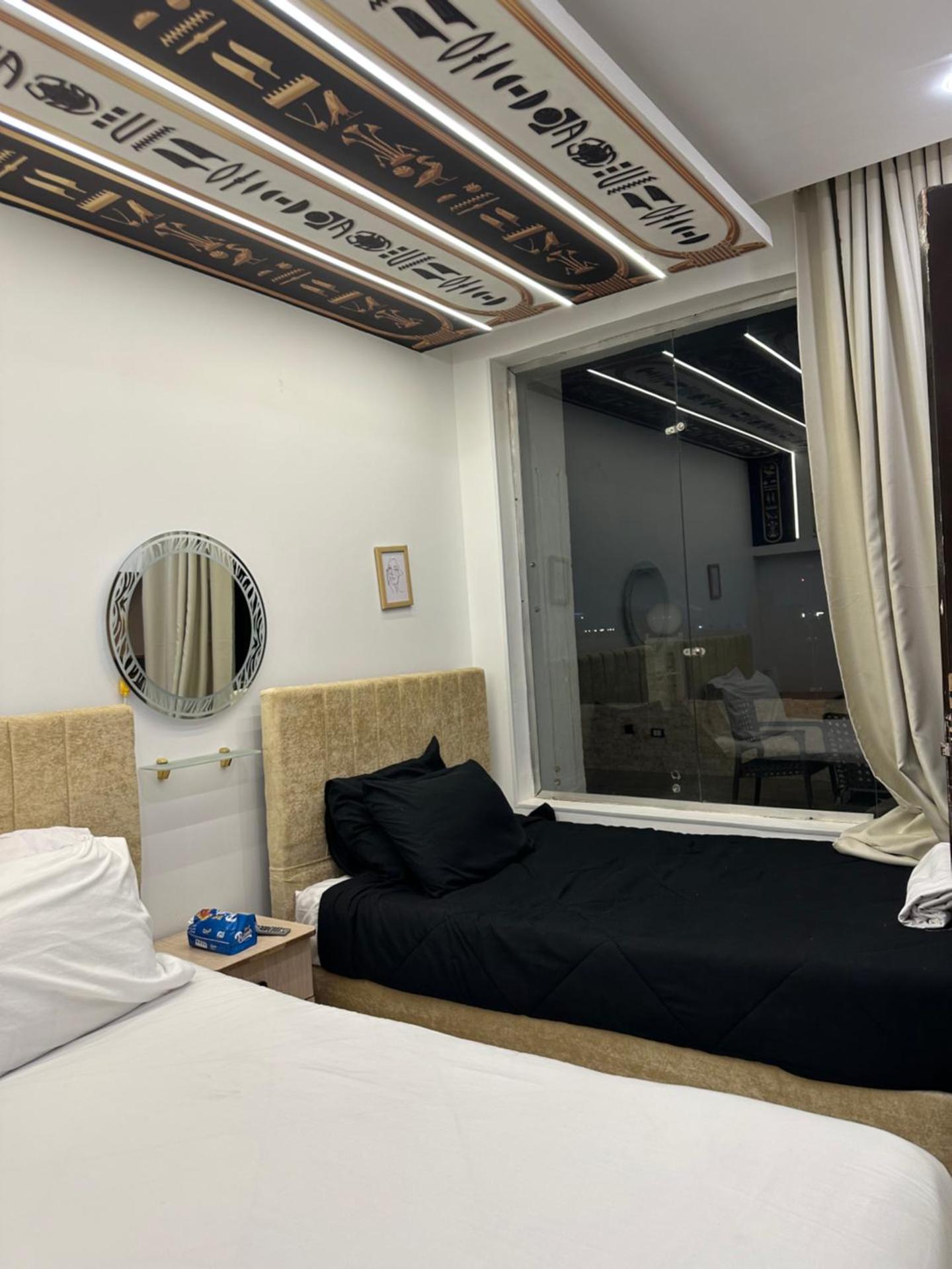 Linda Pyramids view - Photo 16