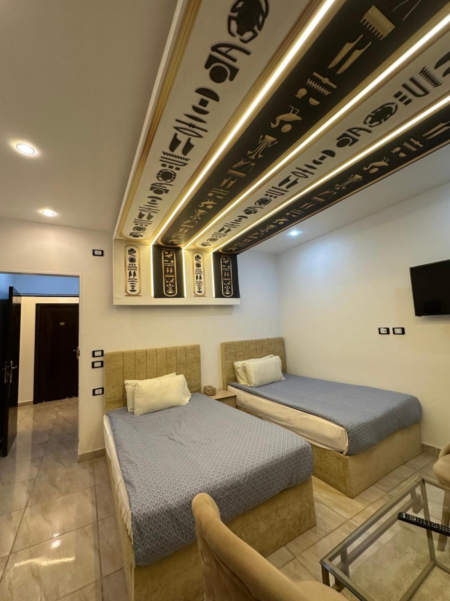 Linda Pyramids view - Photo 35