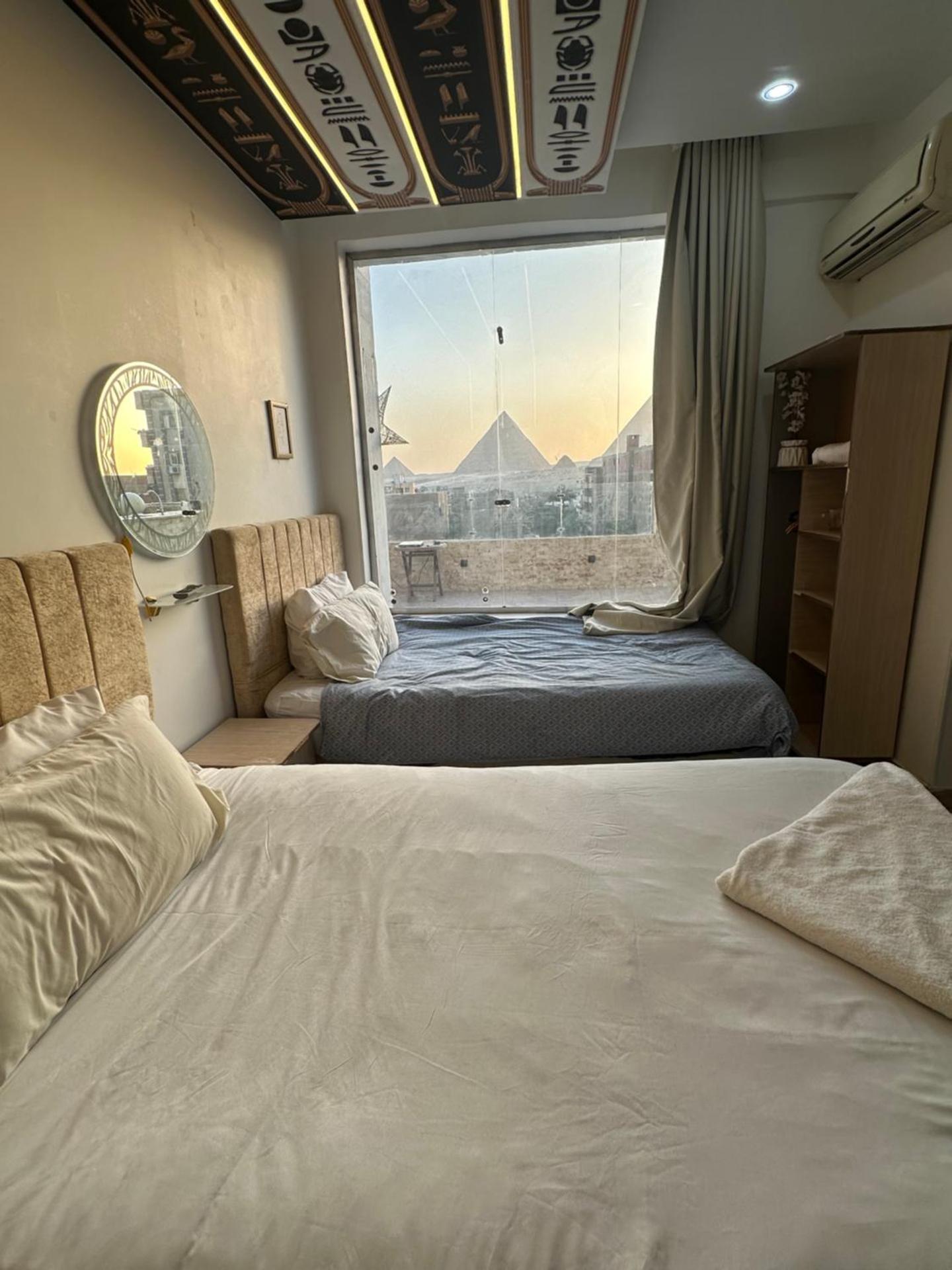 Linda Pyramids view - Photo 15